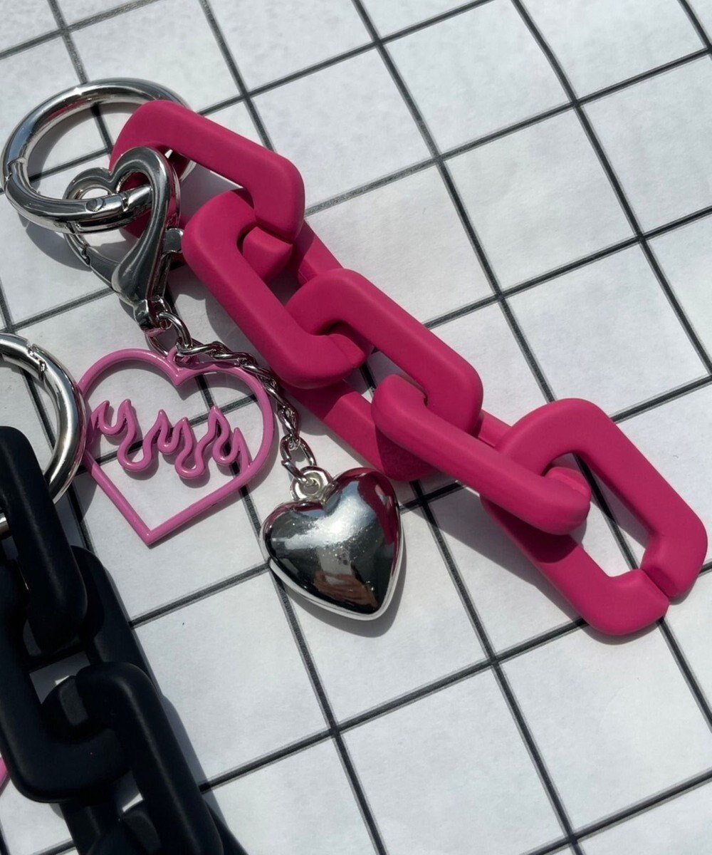 【ウィゴー/WEGO】のハートチェーンキーホルダー インテリア・キッズ・メンズ・レディースファッション・服の通販 founy(ファニー) 　ファッション　Fashion　レディースファッション　Fashion for Women　ミニ財布・二つ折り財布　Wallets & Card Cases　おすすめ　Recommended / Our Picks　キーホルダー　Keychain, Key Holder　スマホ　Smartphone, Mobile Device　チェーン　Chain, Chain Strap　財布　Wallet, Purse　ピンク|ID: prp329100004654807 ipo3291000000033843325