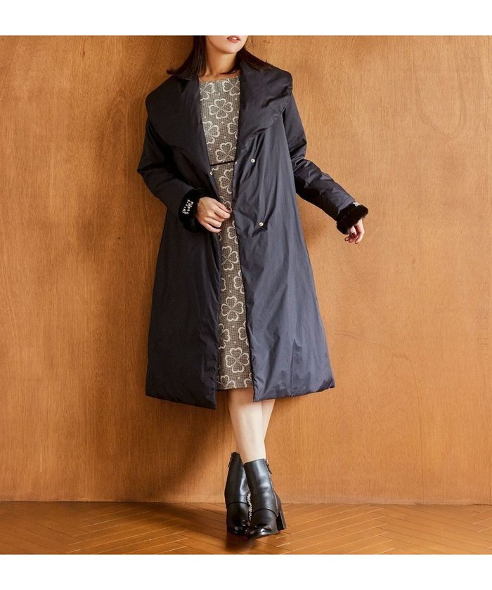 【トッカ/TOCCA】のFLUFFY PILLOW ロングダウンコート インテリア・キッズ・メンズ・レディースファッション・服の通販 founy(ファニー) https://founy.com/ ファッション Fashion レディースファッション Fashion for Women アウター Coat / Outerwear Collection コート・ロングコート・ピーコート Long Coats, Peacoats & More レディースジャケット・軽アウター Jackets ダウンジャケット・軽量ダウン Warm & Lightweight Down Jackets エレガント 上品 Elegant ジャケット Jacket, Outerwear ダウン Down, Puffer トレンド Trend, Trending Now ビジュー Bijou, Jewel-like Accent フェイクファー Faux Fur, Imitation Fur 冬 Winter / This Winter A/W・秋冬 Autumn/Winter |ID: prp329100004654829 ipo3291000000035927970