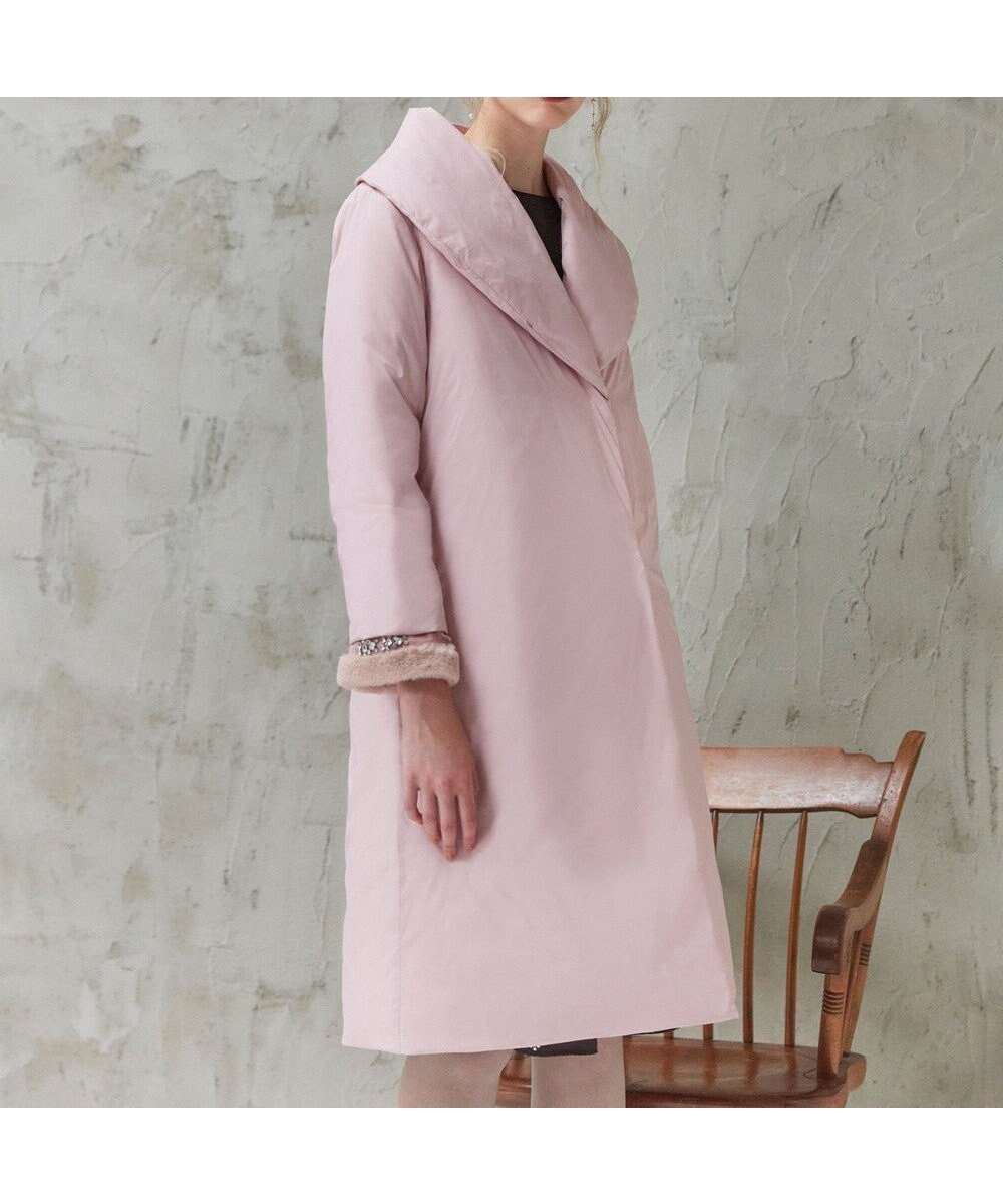 【トッカ/TOCCA】のFLUFFY PILLOW ロングダウンコート インテリア・キッズ・メンズ・レディースファッション・服の通販 founy(ファニー) ファッション Fashion レディースファッション Fashion for Women アウター Coat / Outerwear Collection コート・ロングコート・ピーコート Long Coats, Peacoats & More レディースジャケット・軽アウター Jackets ダウンジャケット・軽量ダウン Warm & Lightweight Down Jackets エレガント 上品 Elegant ジャケット Jacket, Outerwear ダウン Down, Puffer トレンド Trend, Trending Now ビジュー Bijou, Jewel-like Accent フェイクファー Faux Fur, Imitation Fur 冬 Winter / This Winter A/W・秋冬 Autumn/Winter ピンク系|ID: prp329100004654829 ipo3291000000035927974