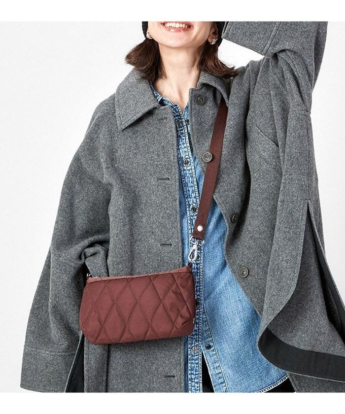 【レスポートサック/LeSportsac】のQUILT CLUTCH/チョコレートブラウンキルト インテリア・キッズ・メンズ・レディースファッション・服の通販 founy(ファニー) https://founy.com/ ファッション Fashion レディースファッション Fashion for Women バッグ Bags キルティング Quilted, Quilting コンパクト Compact, Small Size 軽量 Lightweight, Ultra Light ショルダー Shoulder, Shoulder Strap シルバー Silver, Metallic Silver スクエア Square, Square Shape スマート Smart, Elegant 財布 Wallet, Purse フォーマル Formal, Dressy プリント Print, Printed Pattern ポケット Pocket, Pocket Detail ポシェット Pochette, Mini Bag ポーチ Pouch, Small Case モダン Modern, Contemporary ラグジュアリー Luxury, Elegant ラップ Wrap, Wrap Design おすすめ Recommended / Our Picks エレガント 上品 Elegant |ID: prp329100004654831 ipo3291000000033660431