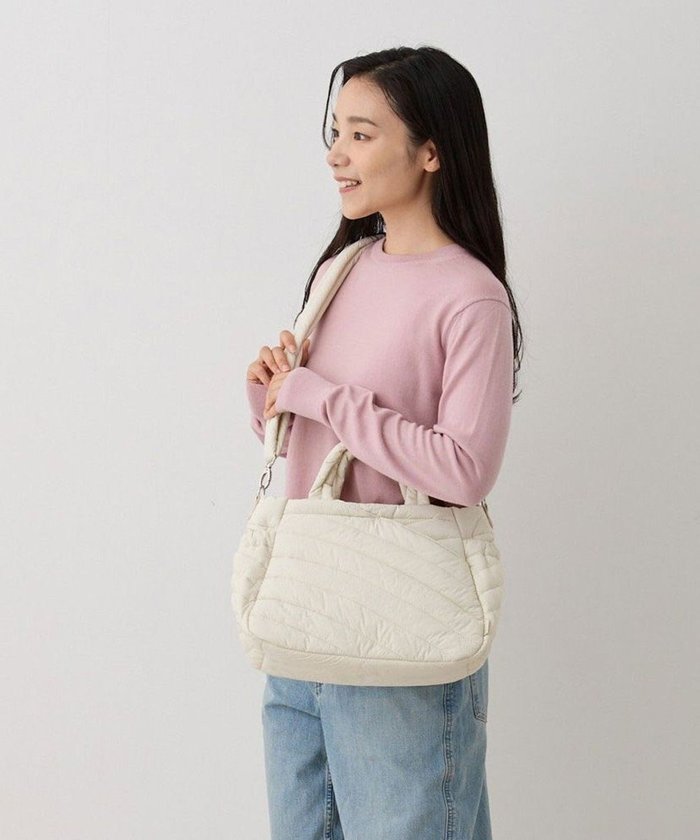 【ルートート/ROOTOTE】の1313【ふわふわキルティング】EU.デリ.ギモーブ-A インテリア・キッズ・メンズ・レディースファッション・服の通販 founy(ファニー) https://founy.com/ ファッション Fashion レディースファッション Fashion for Women ウォレット Wallet カメラ Camera Accessories キルティング Quilted, Quilting ショルダー Shoulder, Shoulder Strap フォルム Silhouette, Form フランス France, French ポケット Pocket, Pocket Detail ポーチ Pouch, Small Case 新作・新入荷 New Arrivals / New In |ID: prp329100004655597 ipo3291000000033672411