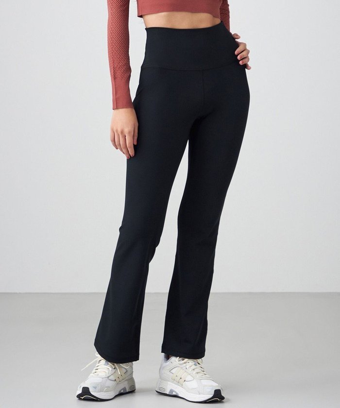 【チャコット/Chacott】のChacott BALANCE スムースブーツカットパンツ【C BASIC】 インテリア・キッズ・メンズ・レディースファッション・服の通販 founy(ファニー) https://founy.com/ ファッション Fashion レディースファッション Fashion for Women パンツ Pants & Trousers インナー Innerwear 吸水 Absorbent, Quick-Dry 抗菌 Antibacterial, Bacteria-Resistant ストレッチ Stretch, Stretchy Fabric パウダー Powder, Soft Tone フィット Fit, Slim Fit フレア Flare, Flared メッシュ Mesh, Net Fabric |ID: prp329100004655816 ipo3291000000033674656