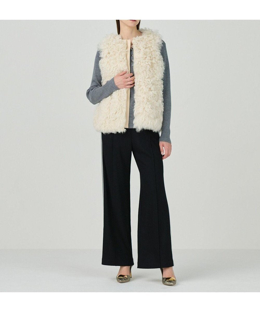 【グレース コンチネンタル/GRACE CONTINENTAL】のムートンファージレ 人気、トレンドファッション・服の通販 founy(ファニー) 　ファッション　Fashion　レディースファッション　Fashion for Women　アウター　Coat / Outerwear Collection　レディースジャケット・軽アウター　Jackets　おすすめ　Recommended / Our Picks　ジャケット　Jacket, Outerwear　ベスト　Vest, Waistcoat　A/W・秋冬　Autumn/Winter　 other-1|ID: prp329100004655899 ipo3291000000033675826