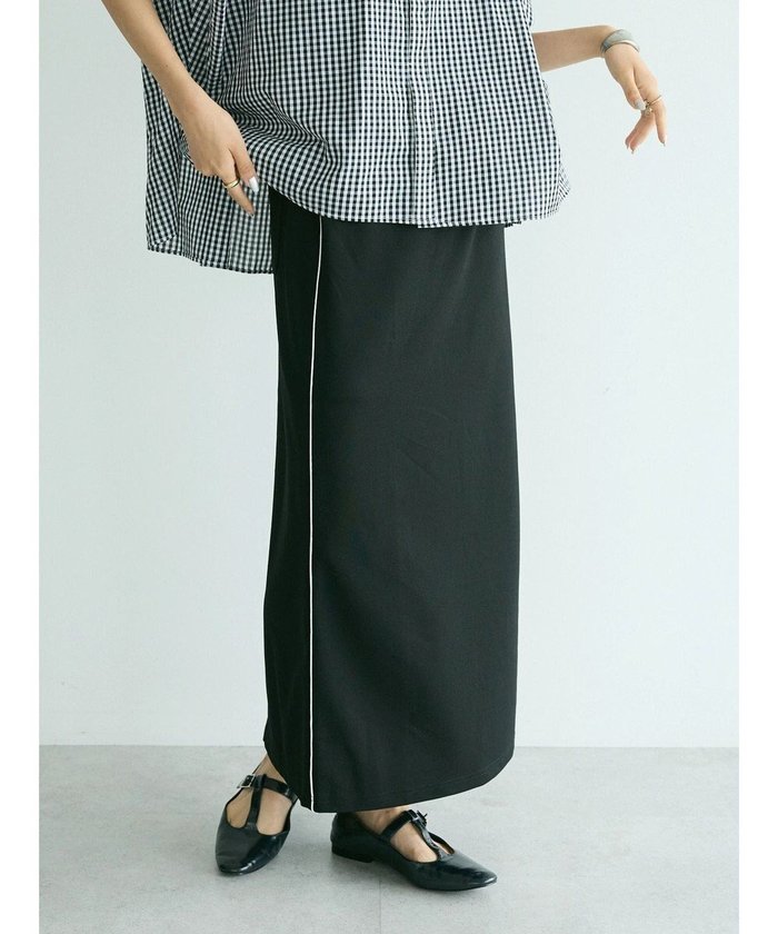 【クラフトスタンダードブティック/CRAFT STANDARD BOUTIQUE】のパイピングラインスカート インテリア・キッズ・メンズ・レディースファッション・服の通販 founy(ファニー) https://founy.com/ ファッション Fashion レディースファッション Fashion for Women スカート Skirts 2024年 2024 2024-2025秋冬・A/W Autumn/Winter 2024–25 AW24–25 おすすめ Recommended / Our Picks ストレッチ Stretch, Stretchy Fabric スリット Slit, Slit Detail トレンド Trend, Trending Now パイピング Piping, Trim Design ポケット Pocket, Pocket Detail A/W・秋冬 Autumn/Winter |ID: prp329100004655918 ipo3291000000033676050
