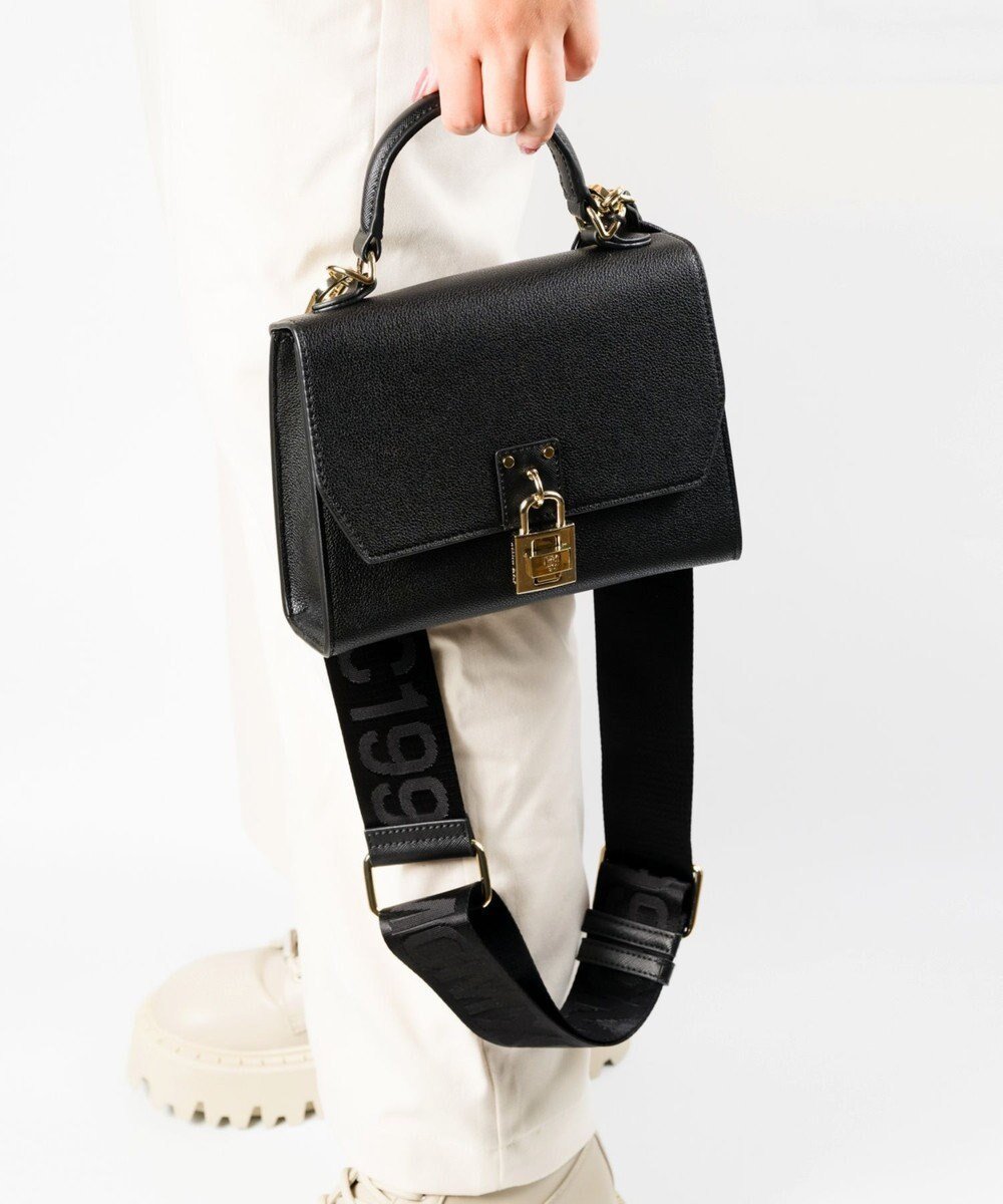 【スティーブマデン/STEVE MADDEN】のBTUCCA ショルダーバッグ 人気、トレンドファッション・服の通販 founy(ファニー) ファッション Fashion レディースファッション Fashion for Women バッグ Bags シューズ Shoes, Footwear フォルム Silhouette, Form モチーフ Motif, Design Theme リュクス Luxury, Elegant, High-End, Chic エレガント 上品 Elegant 厚底 Platform Shoes other-1|ID: prp329100004655986 ipo3291000000033676617