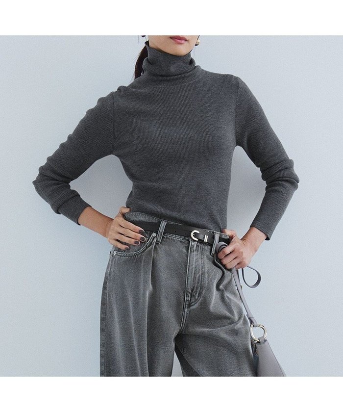 【23区/NIJYUSANKU】の【Oggi1月号/CLASSY.11月号掲載】ウーステッドウール リブタートルネック ニット インテリア・キッズ・メンズ・レディースファッション・服の通販 founy(ファニー) https://founy.com/ 雑誌掲載アイテム Magazine Picks & Fashion Features ファッション雑誌 Fashion Magazines オッジ Oggi クラッシィ CLASSY. ファッション Fashion レディースファッション Fashion for Women トップス・カットソー Cut & Sew Tops ニット Knit Tops & Sweaters タートルネック・ハイネックトップス Turtlenecks & High-Neck Tops 1月号 January Issue イエロー Yellow イタリア Italy 11月号 November Issue スリット Slit, Slit Detail セーター Sweater, Knitwear 雑誌 Magazine, Fashion Magazine ボーダー Border, Stripe 無地 Plain, Solid Color ワイド Wide, Wide Fit A/W・秋冬 Autumn/Winter 冬 Winter / This Winter おすすめ Recommended / Our Picks 2024年 2024 2024-2025秋冬・A/W Autumn/Winter 2024–25 AW24–25 |ID: prp329100004656027 ipo3291000000033676949