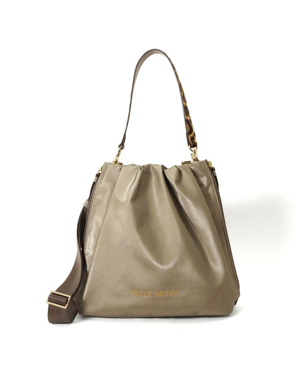 【ペレボルサ/PELLE BORSA】のミドルサイズショルダー W Face 4658 チアーズ インテリア・キッズ・メンズ・レディースファッション・服の通販 founy(ファニー) 　ファッション　Fashion　レディースファッション　Fashion for Women　ギャザー　Gathered, Ruffled　抗菌　Antibacterial, Bacteria-Resistant　ショルダー　Shoulder, Shoulder Strap　スマホ　Smartphone, Mobile Device　ポケット　Pocket, Pocket Detail　レオパード　Leopard, Animal Print　エレガント 上品　Elegant　トープ|ID: prp329100004656083 ipo3291000000033677630