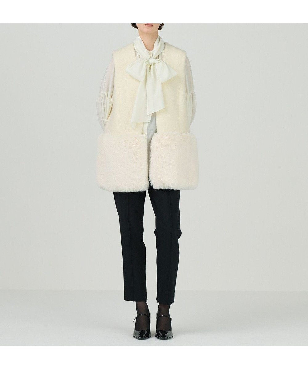 【グレース コンチネンタル/GRACE CONTINENTAL】のモヘアシャギーベスト 人気、トレンドファッション・服の通販 founy(ファニー) 　ファッション　Fashion　レディースファッション　Fashion for Women　アウター　Coat / Outerwear Collection　トップス・カットソー　Cut & Sew Tops　ベスト&ジレ / 重ね着スタイル　Vests & Gilets　シンプル　Simple, Minimal　フェイクファー　Faux Fur, Imitation Fur　ベスト　Vest, Waistcoat　ベーシック　Basic, Essential　モノトーン　Monotone, Black and White　リラックス　Relax, Relaxed Fit　冬　Winter / This Winter　A/W・秋冬　Autumn/Winter　 other-1|ID: prp329100004656099 ipo3291000000033677810