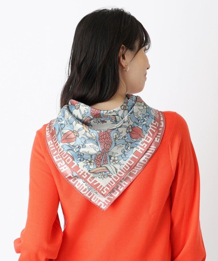 【ムーンバット/MOONBAT】のSWASH LONDON 大判シルクツイルスカーフ Tapestry 68×68cm 日本製 インテリア・キッズ・メンズ・レディースファッション・服の通販 founy(ファニー) https://founy.com/ ファッション Fashion レディースファッション Fashion for Women コレクション Collection, Seasonal Line スカーフ Scarf, Neckwear バンダナ Bandana, Head Scarf モダン Modern, Contemporary モチーフ Motif, Design Theme ロンドン London Style, British Inspired A/W・秋冬 Autumn/Winter 日本製 Made In Japan 犬 Dog 2024年 2024 ギフト プレゼント Gift / Present 2024-2025秋冬・A/W Autumn/Winter 2024–25 AW24–25 |ID: prp329100004656146 ipo3291000000033678153