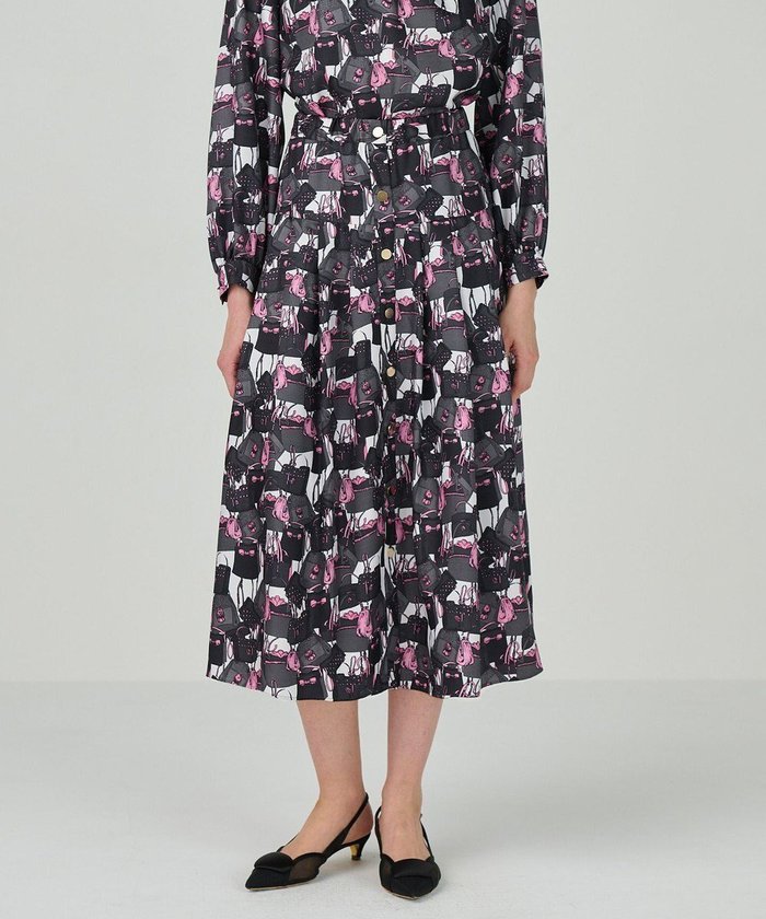 【グレース コンチネンタル/GRACE CONTINENTAL】のバッグモチーフプリーツスカート インテリア・キッズ・メンズ・レディースファッション・服の通販 founy(ファニー) https://founy.com/ ファッション Fashion レディースファッション Fashion for Women スカート Skirts プリーツスカート / 上品フェミニンスタイル Pleated Skirts ツイル Twist, Twisted Detail フレア Flare, Flared フロント Front, Front Design プリーツ Pleats, Pleated メタル Metal, Metal Parts モチーフ Motif, Design Theme ヴィンテージ Vintage Style エレガント 上品 Elegant 夏 Summer S/S・春夏 SS, Spring/Summer, Warm Season A/W・秋冬 Autumn/Winter |ID: prp329100004656160 ipo3291000000033678247