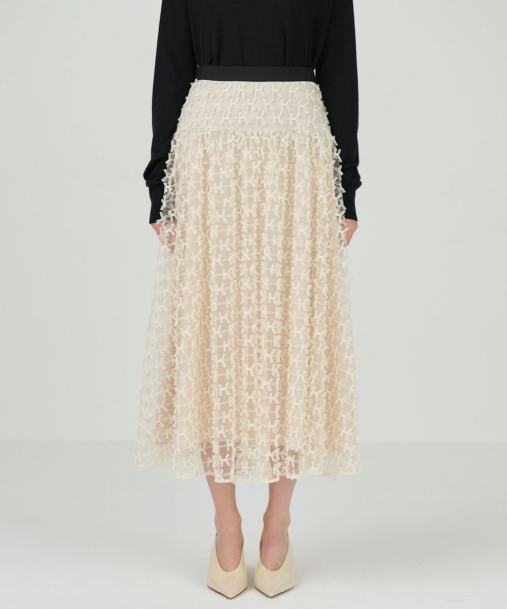 【グレース コンチネンタル/GRACE CONTINENTAL】のチュールリボン刺繍スカート 人気、トレンドファッション・服の通販 founy(ファニー) ファッション Fashion レディースファッション Fashion for Women スカート Skirts シアー Sheer, See-Through ジャケット Jacket, Outerwear チュール Tulip, Tulip Motif ハイネック High Neck, Mock Neck ヨーク Yoke, Yoke Design リボン Ribbon, Bow ロマンティック Romantic, Feminine Style 今季 This Season, Current Season 冬 Winter / This Winter 夏 Summer 春 Spring 秋 Autumn other-1|ID: prp329100004656422 ipo3291000000033929729