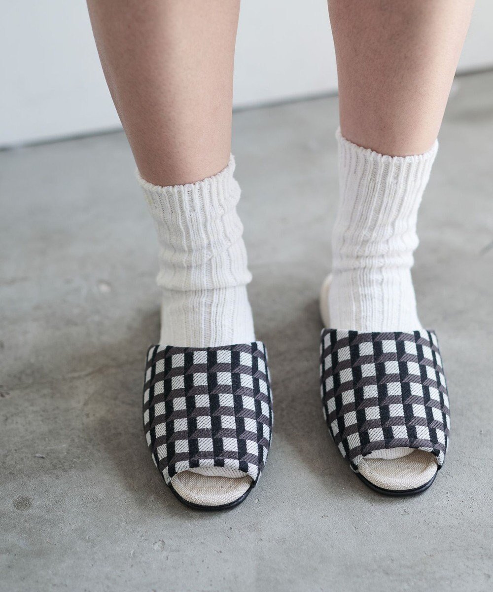 【ルームアンドスプール/LOOM&SPOOL】のGeoVis吊り込みスリッパ インテリア・キッズ・メンズ・レディースファッション・服の通販 founy(ファニー) ファッション Fashion レディースファッション Fashion for Women 抗菌 Antibacterial, Bacteria-Resistant シューズ Shoes, Footwear ジュート Jute, Natural Fiber スリッパ Slippers, Room Shoes モノトーン|ID: prp329100004656464 ipo3291000000033681198