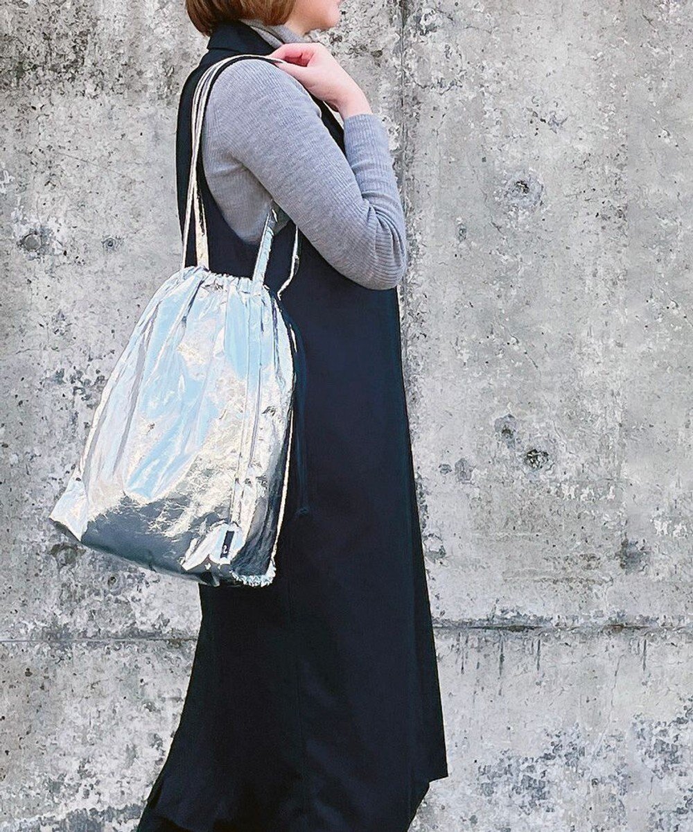 【ルートート/ROOTOTE】の1334【キラキラ光る】LT.アーキャトル.ブリング-ブリング-A 人気、トレンドファッション・服の通販 founy(ファニー) 　ファッション　Fashion　レディースファッション　Fashion for Women　バッグ　Bags　カメラ　Camera Accessories　巾着　Drawstring Bag, Kinchaku　軽量　Lightweight, Ultra Light　シルバー　Silver, Metallic Silver　ストール　Stole, Wrap　ポケット　Pocket, Pocket Detail　旅行　Travel　新作・新入荷　New Arrivals / New In　 other-1|ID: prp329100004656580 ipo3291000000033682269