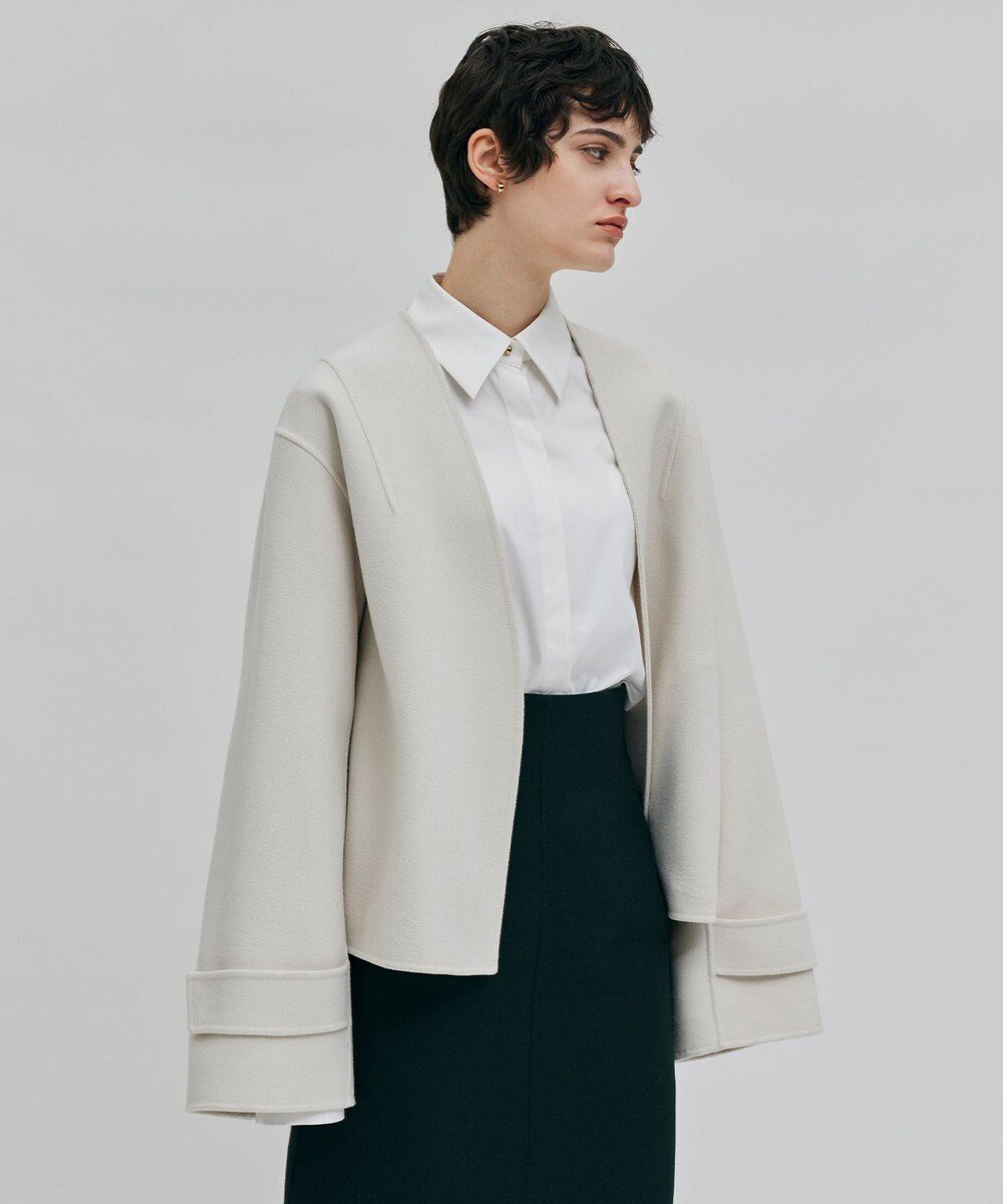 【ベイジ,/BEIGE,】のGRASSE / リバーウールクロップドコート インテリア・キッズ・メンズ・レディースファッション・服の通販 founy(ファニー) 　ファッション　Fashion　レディースファッション　Fashion for Women　アウター　Coat / Outerwear Collection　コート・ロングコート・ピーコート　Long Coats, Peacoats & More　レディースジャケット・軽アウター　Jackets　カーディガン　Cardigan, Knitwear　グラス　Glass, Eyewear　ショート　Short, Short Length　ジャケット　Jacket, Outerwear　スリーブ　Sleeve, Long Sleeve / Short Sleeve　タイトスカート　Pencil Skirt, Tight Skirt　フォルム　Silhouette, Form　Ecru|ID: prp329100004656595 ipo3291000000033682488