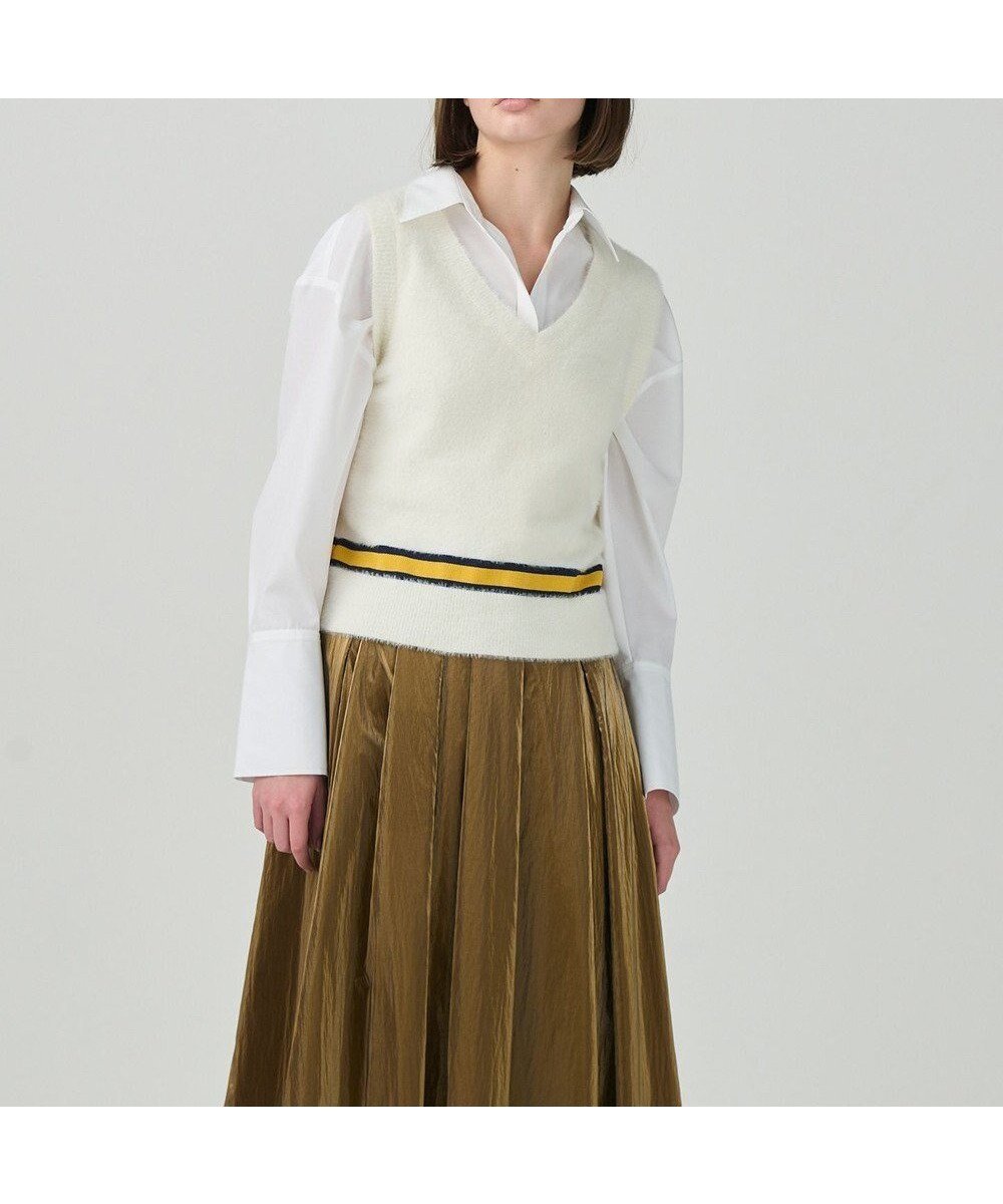 【グレース コンチネンタル/GRACE CONTINENTAL】のシャギーバイカラーニットノースリーブ 人気、トレンドファッション・服の通販 founy(ファニー) 　ファッション　Fashion　レディースファッション　Fashion for Women　トップス・カットソー　Cut & Sew Tops　ニット　Knit Tops & Sweaters　キャミソール&ノースリーブ　Camisoles & Sleeveless Tops　おすすめ　Recommended / Our Picks　インナー　Innerwear　フェザーヤーン　Feather Yarn, Fluffy Yarn　ベスト　Vest, Waistcoat　夏　Summer　S/S・春夏　SS, Spring/Summer, Warm Season　A/W・秋冬　Autumn/Winter　 other-1|ID: prp329100004656607 ipo3291000000033682581