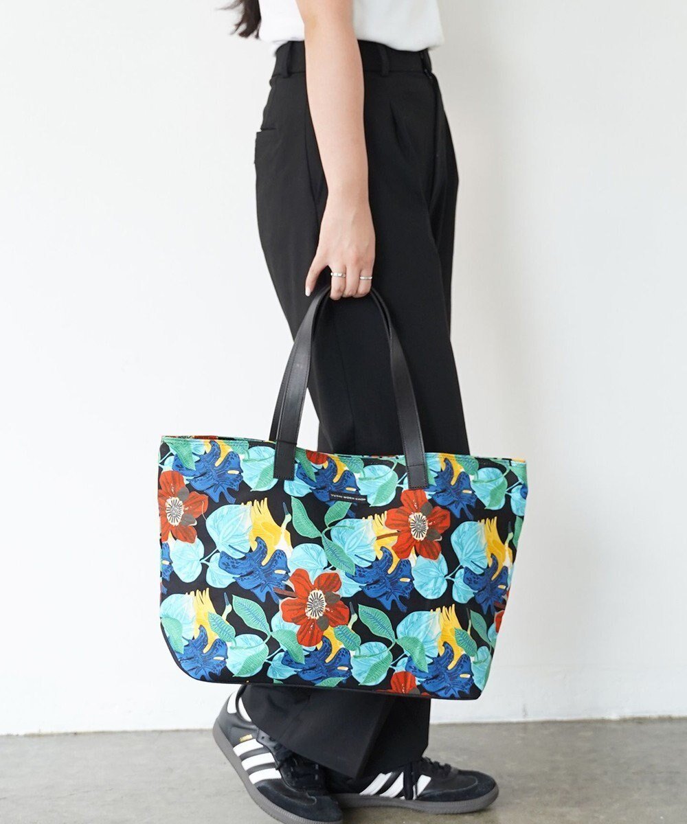 【ユーシ/YUSHI】の【A4サイズ対応/帆布】R.C- TOTEBAG ボタニカル柄 トートバッグ 人気、トレンドファッション・服の通販 founy(ファニー) 　ファッション　Fashion　レディースファッション　Fashion for Women　バッグ　Bags　キャンバス　Canvas, Canvas Fabric　シンプル　Simple, Minimal　トラベル　Travel, Travel Gear　トートバッグ　Tote Bag, Large Shoulder Bag　ボタニカル　Botanical, Floral Pattern　ポケット　Pocket, Pocket Detail　リゾート　Resort, Vacation Style　日本製　Made In Japan　旅行　Travel　 other-1|ID: prp329100004656638 ipo3291000000033682849