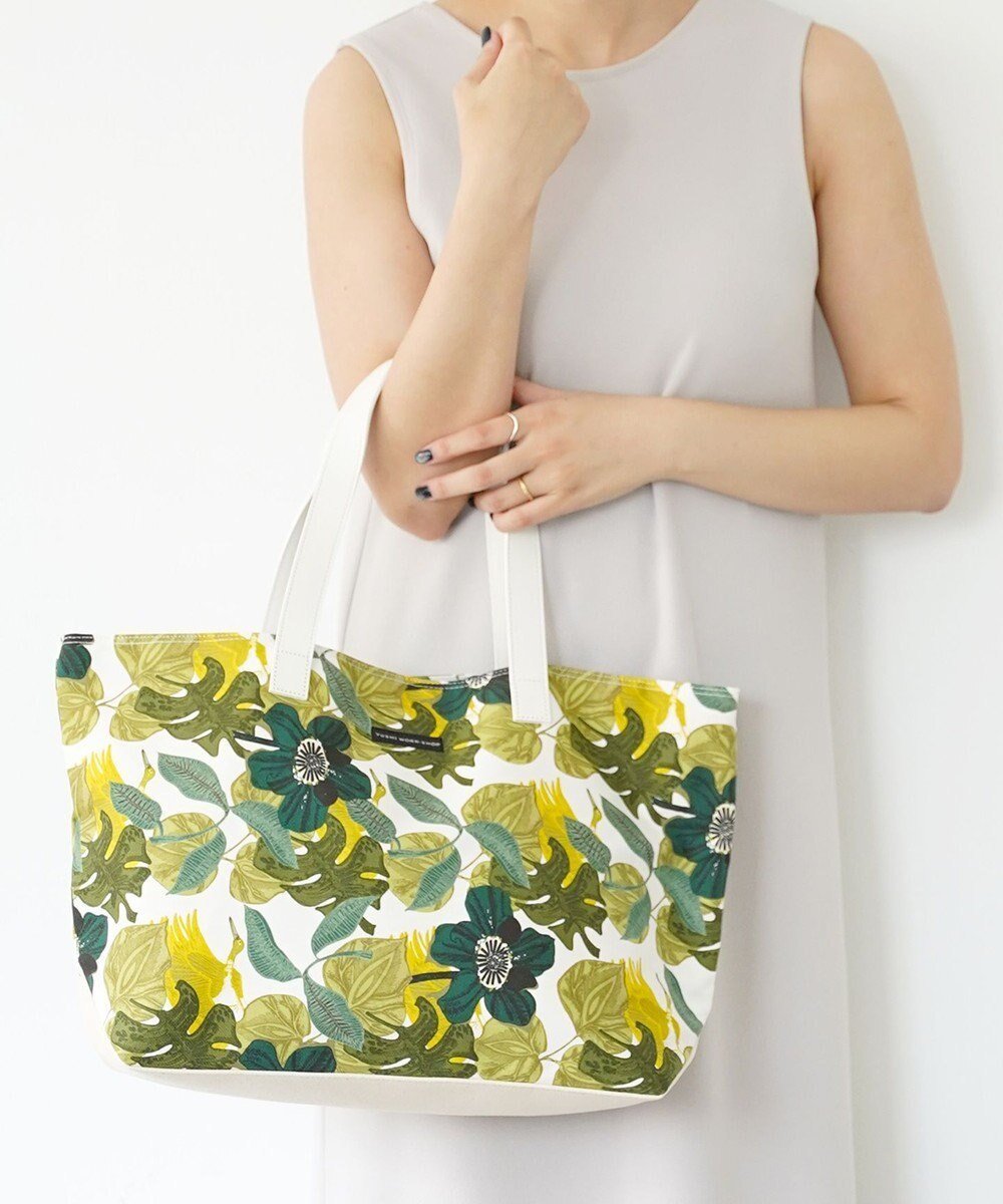 【ユーシ/YUSHI】の【A4サイズ対応/帆布】R.C- TOTEBAG ボタニカル柄 トートバッグ インテリア・キッズ・メンズ・レディースファッション・服の通販 founy(ファニー) 　ファッション　Fashion　レディースファッション　Fashion for Women　バッグ　Bags　キャンバス　Canvas, Canvas Fabric　シンプル　Simple, Minimal　トラベル　Travel, Travel Gear　トートバッグ　Tote Bag, Large Shoulder Bag　ボタニカル　Botanical, Floral Pattern　ポケット　Pocket, Pocket Detail　リゾート　Resort, Vacation Style　日本製　Made In Japan　旅行　Travel　ホワイト|ID: prp329100004656638 ipo3291000000033682851