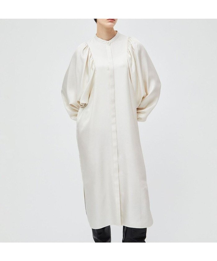 【ベイジ,/BEIGE,】の【洗える】LISERONS / シルクパフワンピース インテリア・キッズ・メンズ・レディースファッション・服の通販 founy(ファニー) https://founy.com/ ファッション Fashion レディースファッション Fashion for Women ワンピース Dresses ギャザー Gathered, Ruffled シルク Silk, 100% Silk ストレート Straight, Straight Cut トレンド Trend, Trending Now ドレス Dress, One-Piece ロング Long, Long-Length ビジネス 仕事 通勤 Business / Work / Commuting 洗える Machine Washable A/W・秋冬 Autumn/Winter |ID: prp329100004656655 ipo3291000000033683138