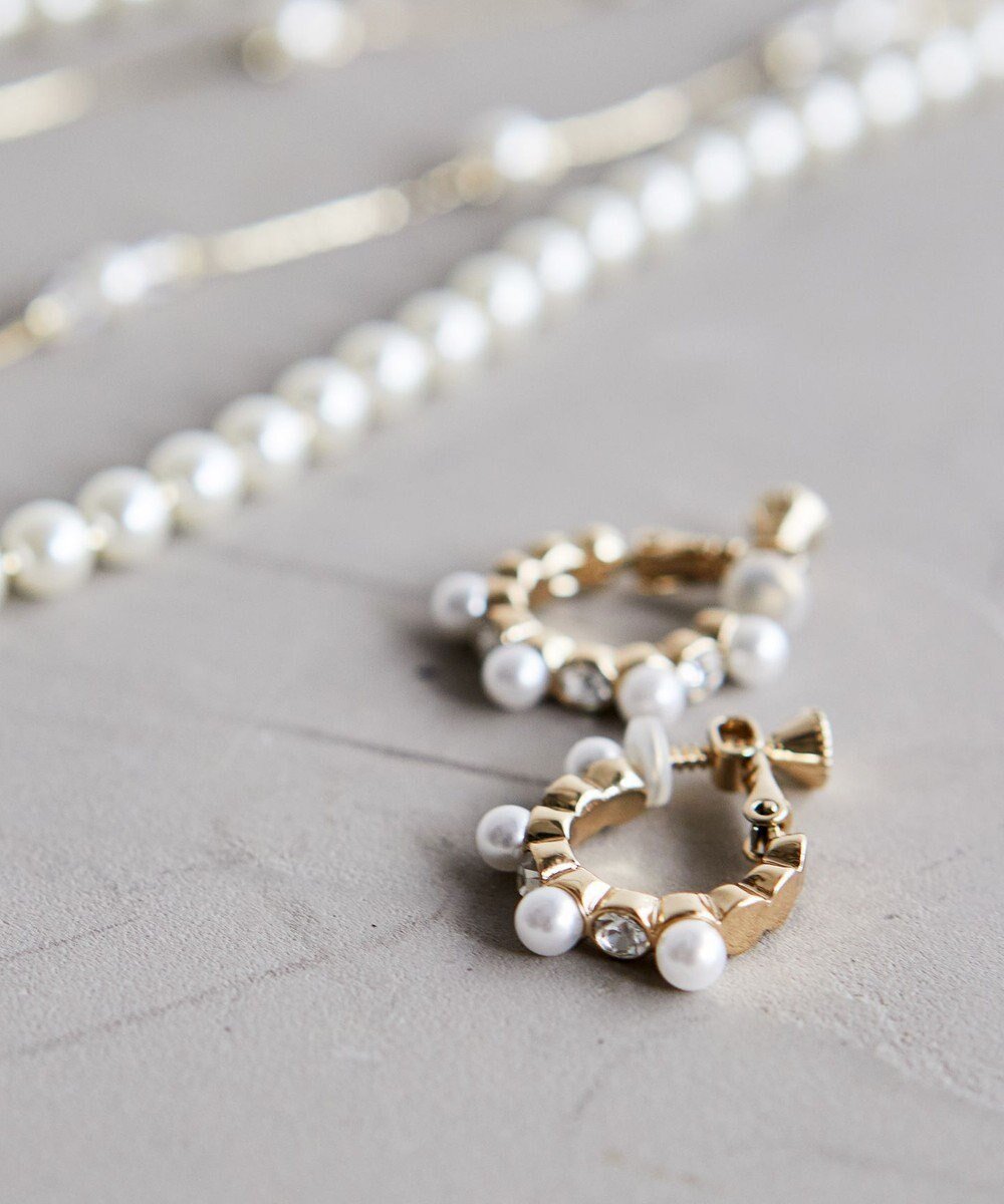 【エニィ スィス/any SiS】のリリー パール調 イヤリング インテリア・キッズ・メンズ・レディースファッション・服の通販 founy(ファニー) ファッション Fashion レディースファッション Fashion for Women ジュエリー Jewelry ファッションリング Fashion Rings イヤリング・フープ・ドロップタイプ Hoop, Drop & Clip Earrings アクセサリー Fashion Accessories イヤリング Earrings パール Pearl, Pearl Accent フープ Hoop, Hoop Earrings メタル Metal, Metal Parts モチーフ Motif, Design Theme ホワイト系|ID: prp329100004656728 ipo3291000000034282579