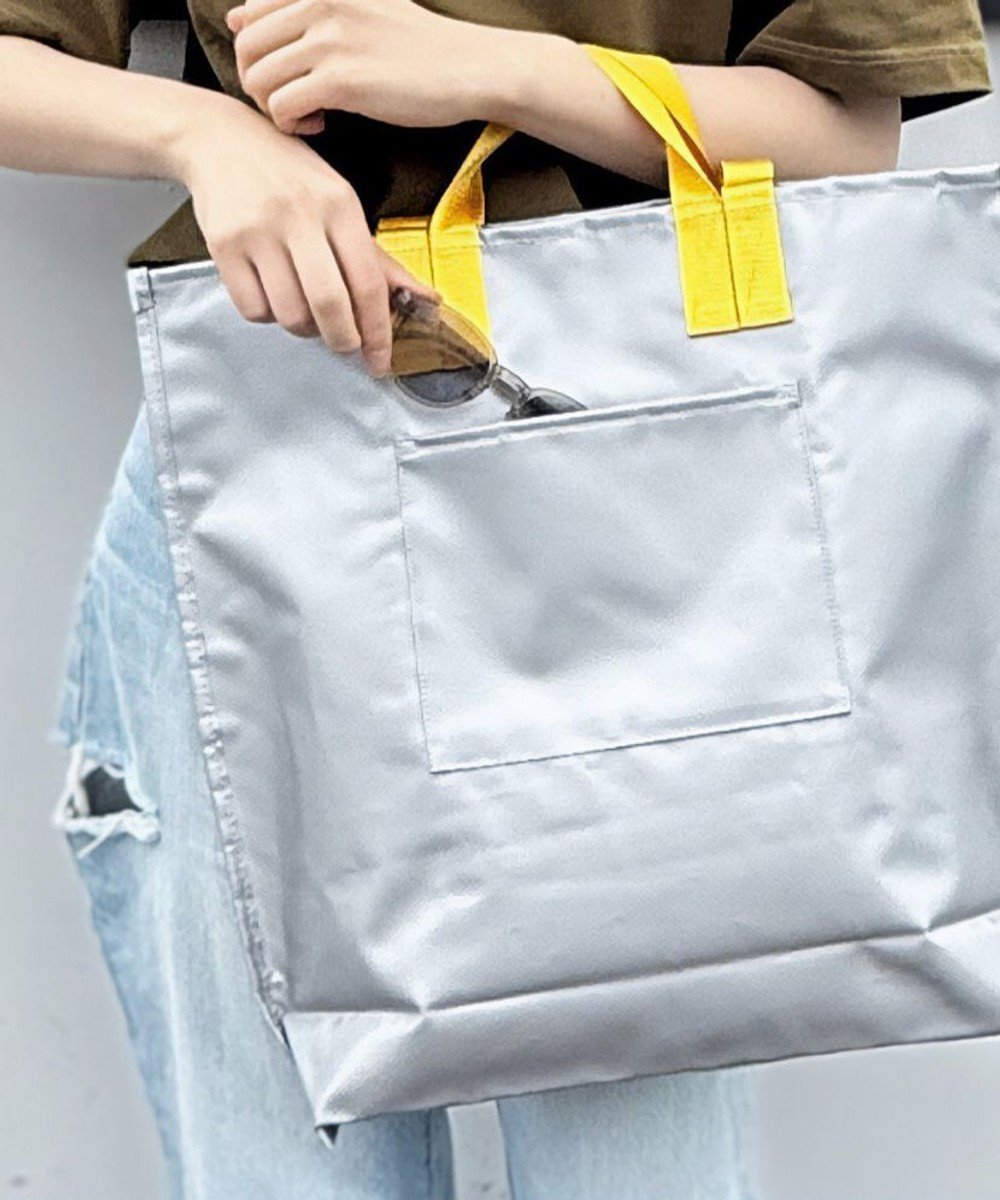 【ルートート/ROOTOTE】の1171【クリアトート】RO.トール.グラッシー-A インテリア・キッズ・メンズ・レディースファッション・服の通販 founy(ファニー) 　ファッション　Fashion　レディースファッション　Fashion for Women　バッグ　Bags　ガラス　Glass, Glassware　スマホ　Smartphone, Mobile Device　タオル　Towel, Bath Towel　チェック　Check, Plaid, Tartan　ボックス　Boxy, Box Shape　ポケット　Pocket, Pocket Detail　ポーチ　Pouch, Small Case　リラックス　Relax, Relaxed Fit　夏　Summer　新作・新入荷　New Arrivals / New In　02:シルバー|ID: prp329100004656875 ipo3291000000034247646