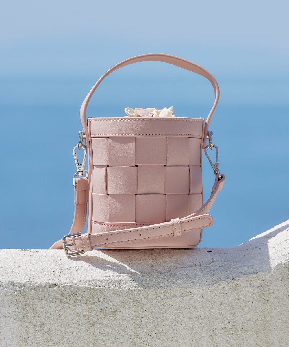 【ティアクラッセ/Tiaclasse】の【ストラップ付き】編みこみミニバゲットバッグ インテリア・キッズ・メンズ・レディースファッション・服の通販 founy(ファニー) ファッション Fashion レディースファッション Fashion for Women バッグ Bags シューズ Shoes, Footwear チュニック Tunic, Long Top ラップ Wrap, Wrap Design 再入荷 Restock / Back in Stock 巾着 Drawstring Bag, Kinchaku 新作・新入荷 New Arrivals / New In 楽ちん Easy Fit, Comfortable 財布 Wallet, Purse ピンク|ID: prp329100004656877 ipo3291000000034410877