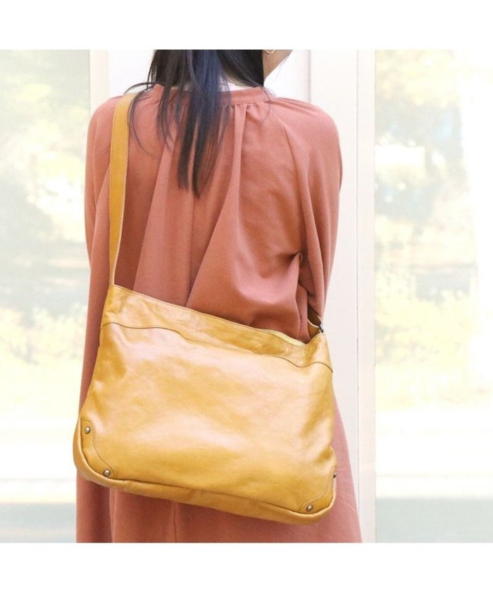 【レガロフェリーチェ/Regalo Felice】の【A4サイズ対応 / 日本製】ショルダー / REGALO インテリア・キッズ・メンズ・レディースファッション・服の通販 founy(ファニー) https://founy.com/ ファッション Fashion レディースファッション Fashion for Women アンティーク Antique-Inspired ショルダー Shoulder, Shoulder Strap ポケット Pocket, Pocket Detail 日本製 Made In Japan |ID: prp329100004656926 ipo3291000000033686179