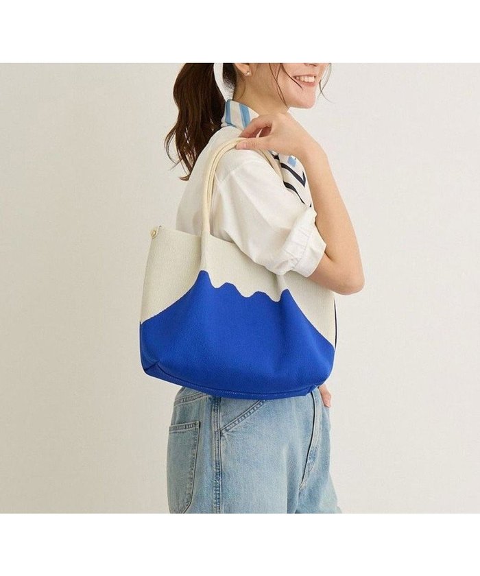 【ルートート/ROOTOTE】の2487【手洗い可能】LT.デリ.ルフル.フジ-A インテリア・キッズ・メンズ・レディースファッション・服の通販 founy(ファニー) https://founy.com/ ファッション Fashion レディースファッション Fashion for Women バッグ Bags 洗える Machine Washable カメラ Camera Accessories シンプル Simple, Minimal スマホ Smartphone, Mobile Device 財布 Wallet, Purse パターン Pattern, Design Print ポケット Pocket, Pocket Detail ポーチ Pouch, Small Case 新作・新入荷 New Arrivals / New In |ID: prp329100004657050 ipo3291000000034251719