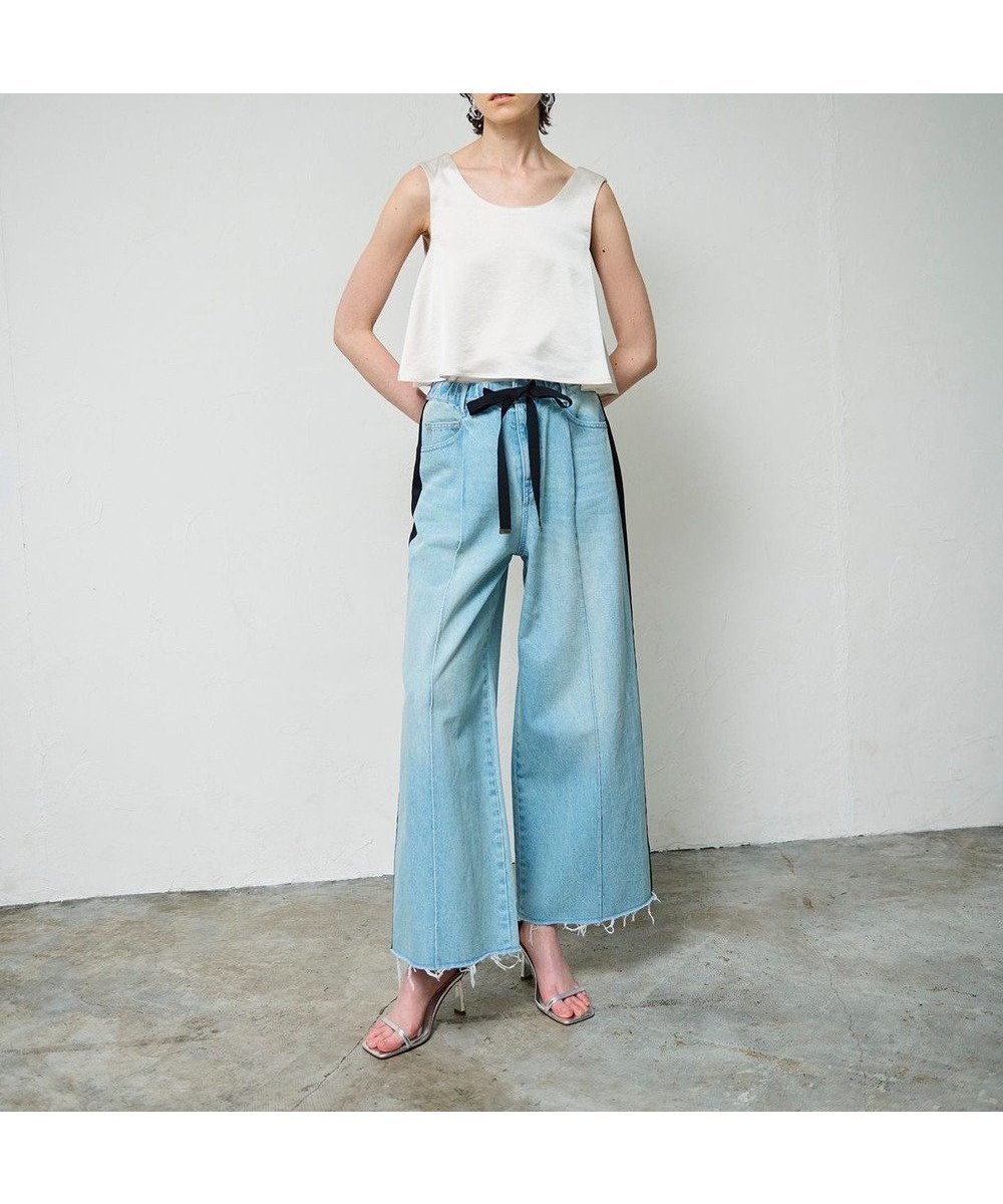 【グレース コンチネンタル/GRACE CONTINENTAL】のデニムワイドイージーパンツ インテリア・キッズ・メンズ・レディースファッション・服の通販 founy(ファニー) 　ファッション　Fashion　レディースファッション　Fashion for Women　パンツ　Pants & Trousers　今季　This Season, Current Season　ストリング　String, Drawstring　デニム　Denim, Jeans Material　トレンド　Trend, Trending Now　ブリーチ　Bleach, Washed Finish　ポケット　Pocket, Pocket Detail　リラックス　Relax, Relaxed Fit　ワイド　Wide, Wide Fit　A/W・秋冬　Autumn/Winter　S/S・春夏　SS, Spring/Summer, Warm Season　夏　Summer　サックス|ID: prp329100004657109 ipo3291000000033688304