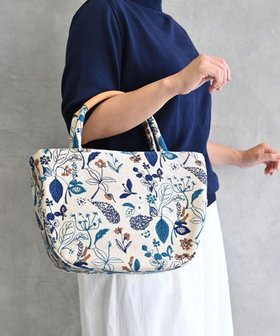 【アンドウール/AND WOOL】の筆記帳刺繍の半円バッグ 人気、トレンドファッション・服の通販 founy(ファニー) ファッション Fashion レディースファッション Fashion for Women バッグ Bags ポケット Pocket, Pocket Detail モチーフ Motif, Design Theme 再入荷 Restock / Back in Stock |ID:prp329100004657306
