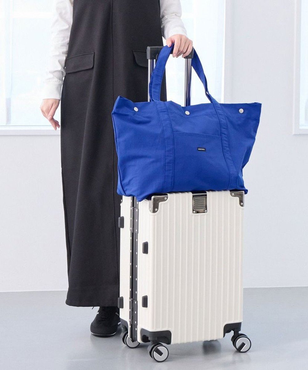 【ルートート/ROOTOTE】の3648【撥水・軽量 キャリーオンバッグ】SC.グランデ.3ボタン-A インテリア・キッズ・メンズ・レディースファッション・服の通販 founy(ファニー) 　ファッション　Fashion　レディースファッション　Fashion for Women　バッグ　Bags　アウトドア　Outdoor Clothing　カメラ　Camera Accessories　軽量　Lightweight, Ultra Light　シンプル　Simple, Minimal　ドット　Polka Dot, Dot Pattern　プリント　Print, Printed Pattern　ポケット　Pocket, Pocket Detail　ランダム　Random, Irregular　ループ　Loop, Loop Knit　旅行　Travel　03:ブルー|ID: prp329100004657470 ipo3291000000033707722