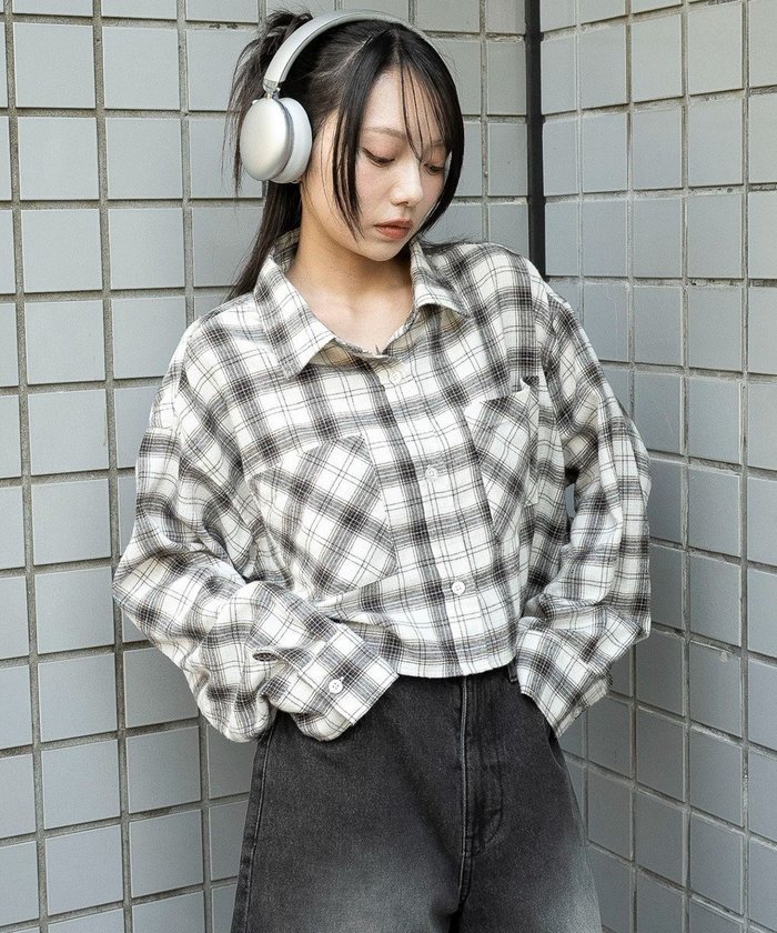【ウィゴー/WEGO】のチェックショートネルシャツ インテリア・キッズ・メンズ・レディースファッション・服の通販 founy(ファニー) https://founy.com/ ファッション Fashion レディースファッション Fashion for Women トップス・カットソー Cut & Sew Tops シャツ・ブラウス・オフィスカジュアル Elegant Blouses & Button-Ups おすすめ Recommended / Our Picks カーゴパンツ Cargo Pants, Utility Pants クロップド Cropped, Short Length ショート Short, Short Length スマホ Smartphone, Mobile Device チェック Check, Plaid, Tartan デニム Denim, Jeans Material トレンド Trend, Trending Now ハーフ Half, Half-Length ミニスカート Mini Skirt, Short Skirt 冬 Winter / This Winter 秋 Autumn A/W・秋冬 Autumn/Winter 羽織 Haori, Light Jacket |ID: prp329100004657726 ipo3291000000033710237