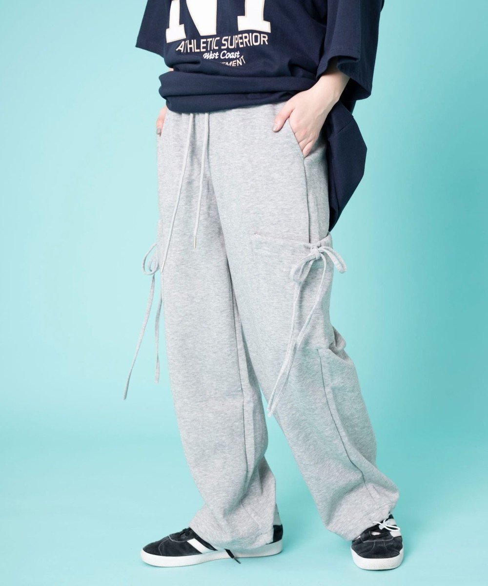【ウィゴー/WEGO】の【ウエストゴム】リボンカーゴスウェットパンツ インテリア・キッズ・メンズ・レディースファッション・服の通販 founy(ファニー) 　ファッション　Fashion　レディースファッション　Fashion for Women　パンツ　Pants & Trousers　おすすめ　Recommended / Our Picks　カーゴパンツ　Cargo Pants, Utility Pants　サンダル　Sandals, Summer Shoes　ショート　Short, Short Length　スウェット / スエット　Sweatshirt, Sweatwear　スニーカー　Sneakers, Trainers　スマホ　Smartphone, Mobile Device　ダウン　Down, Puffer　ドローコード　Drawcord, Drawstring Cord　ボトム　Bottoms, Lower Wear　ポケット　Pocket, Pocket Detail　リボン　Ribbon, Bow　リラックス　Relax, Relaxed Fit　夏　Summer　春　Spring　S/S・春夏　SS, Spring/Summer, Warm Season　杢グレー|ID: prp329100004658799 ipo3291000000033718163
