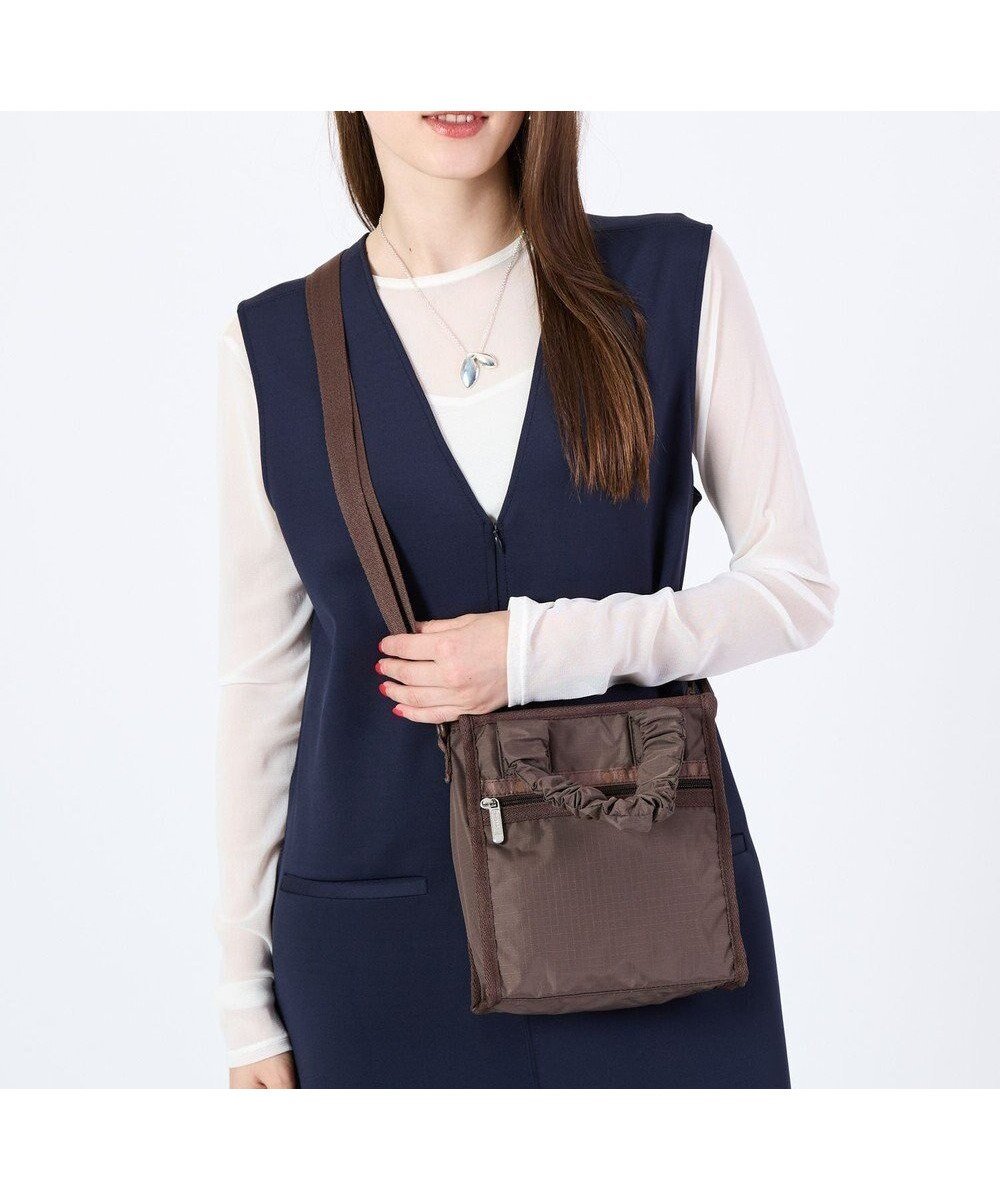 【レスポートサック/LeSportsac】のGH MINI N/S TOTE/ダークチョコレート 人気、トレンドファッション・服の通販 founy(ファニー) 　ファッション　Fashion　レディースファッション　Fashion for Women　バッグ　Bags　アウトドア　Outdoor Clothing　ギャザー　Gathered, Ruffled　軽量　Lightweight, Ultra Light　ショルダー　Shoulder, Shoulder Strap　シンプル　Simple, Minimal　スマート　Smart, Elegant　財布　Wallet, Purse　プリント　Print, Printed Pattern　ポケット　Pocket, Pocket Detail　ポーチ　Pouch, Small Case　無地　Plain, Solid Color　おすすめ　Recommended / Our Picks　旅行　Travel　 other-1|ID: prp329100004658850 ipo3291000000033718760