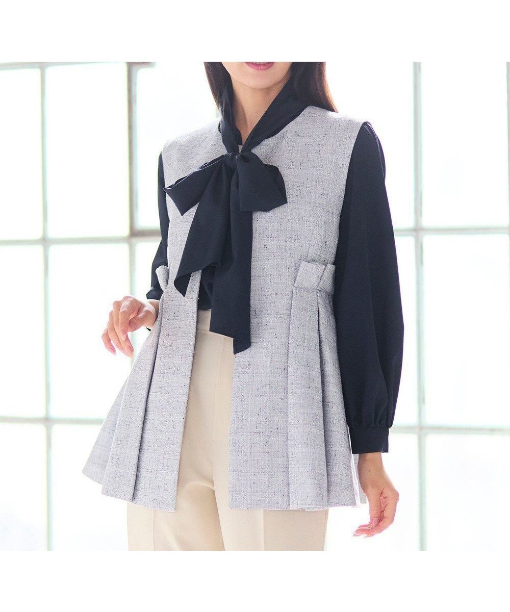 【フェルゥ/Feroux】の【洗える】ペプラム タックジレ インテリア・キッズ・メンズ・レディースファッション・服の通販 founy(ファニー) 　ファッション　Fashion　レディースファッション　Fashion for Women　アウター　Coat / Outerwear Collection　トップス・カットソー　Cut & Sew Tops　ベスト&ジレ / 重ね着スタイル　Vests & Gilets　ツイード　Twill, Twill Weave　フェミニン　Feminine, Girly　フロント　Front, Front Design　ベスト　Vest, Waistcoat　ベーシック　Basic, Essential　ペプラム　Peplum, Flared Hem　ボトム　Bottoms, Lower Wear　エレガント 上品　Elegant　今季　This Season, Current Season　洗える　Machine Washable　A/W・秋冬　Autumn/Winter　ライトグレー系|ID: prp329100004658976 ipo3291000000033719363