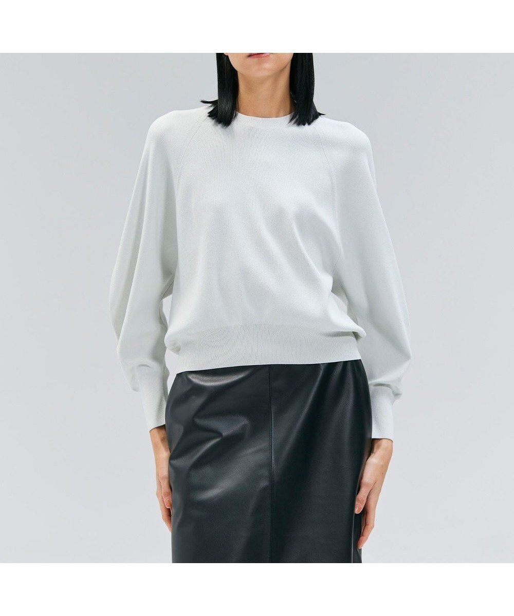 【ベイジ,/BEIGE,】の【洗える】LAURA / ドライタッチバックジップニット インテリア・キッズ・メンズ・レディースファッション・服の通販 founy(ファニー) 　ファッション　Fashion　レディースファッション　Fashion for Women　トップス・カットソー　Cut & Sew Tops　ニット　Knit Tops & Sweaters　ウォッシャブル　Machine Washable　洗える　Machine Washable　シンプル　Simple, Minimal　ストレッチ　Stretch, Stretchy Fabric　セーター　Sweater, Knitwear　定番　Standard, Basic Item　フォルム　Silhouette, Form　フレア　Flare, Flared　ワイド　Wide, Wide Fit　A/W・秋冬　Autumn/Winter　S/S・春夏　SS, Spring/Summer, Warm Season　夏　Summer　エレガント 上品　Elegant　L.Sage|ID: prp329100004659009 ipo3291000000033719552
