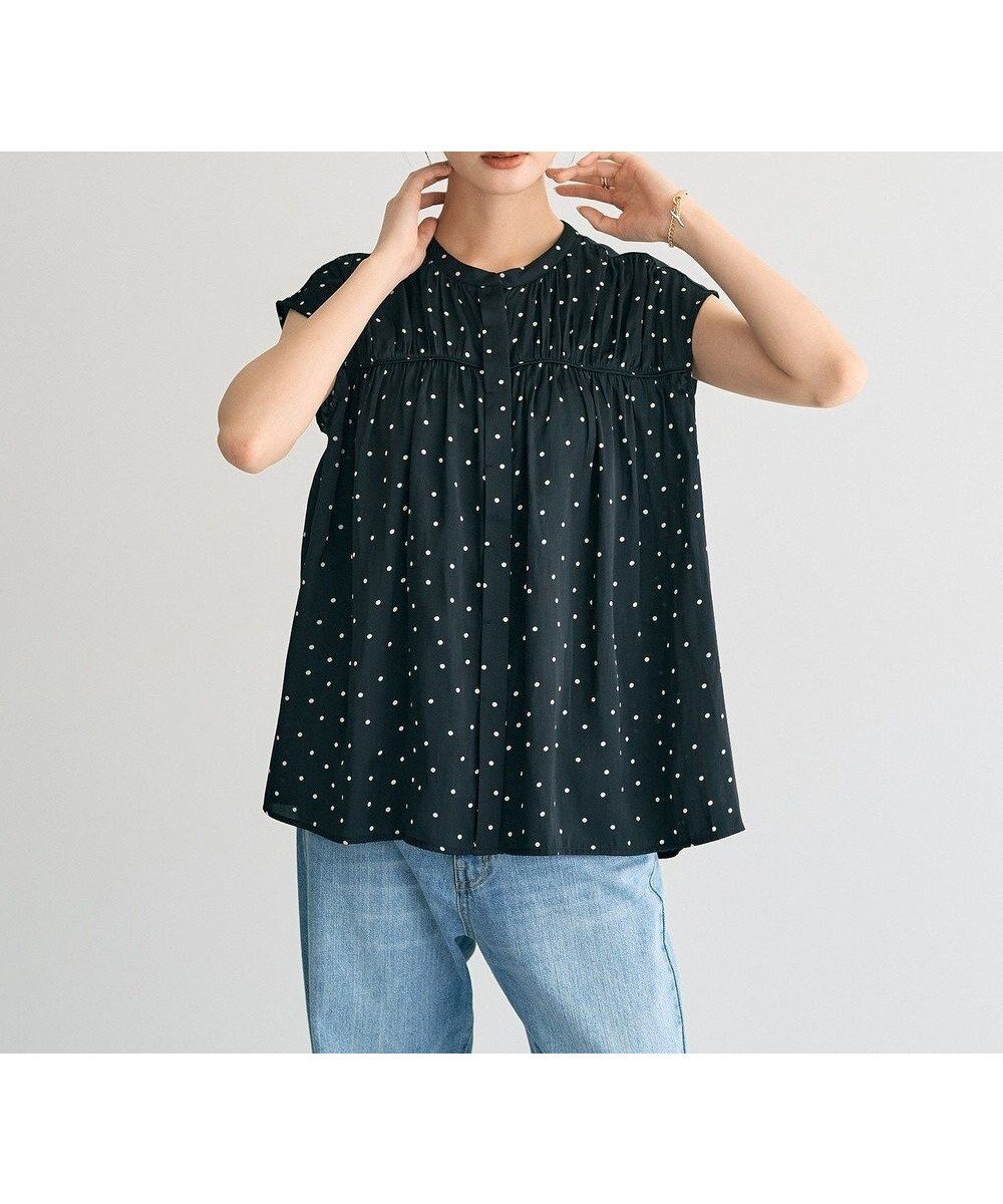 【イェッカ ヴェッカ/YECCA VECCA】のドット柄ギャザーブラウス インテリア・キッズ・メンズ・レディースファッション・服の通販 founy(ファニー) 　ファッション　Fashion　レディースファッション　Fashion for Women　トップス・カットソー　Cut & Sew Tops　シャツ・ブラウス・オフィスカジュアル　Elegant Blouses & Button-Ups　おすすめ　Recommended / Our Picks　ギャザー　Gathered, Ruffled　サテン　Satin, Glossy Fabric　ドット　Polka Dot, Dot Pattern　ポケット　Pocket, Pocket Detail　A/W・秋冬　Autumn/Winter　Black|ID: prp329100004659081 ipo3291000000034888773