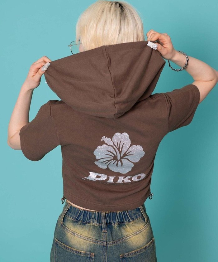 【ウィゴー/WEGO】の別注PIKOパーカー インテリア・キッズ・メンズ・レディースファッション・服の通販 founy(ファニー) https://founy.com/ ファッション Fashion レディースファッション Fashion for Women トップス・カットソー Cut & Sew Tops レディースパーカー・カジュアルフーディー Casual Hoodies & Sweatshirts アロハ Aloha 春 Spring 秋 Autumn カーゴパンツ Cargo Pants, Utility Pants ガーリー Girly, Feminine Style スポーティ Sporty, Casual Athletic スマホ Smartphone, Mobile Device デニム Denim, Jeans Material トレンド Trend, Trending Now 人気 Popular, Best Seller パーカー Hoodie, Parka プリント Print, Printed Pattern 別注 Limited Edition, Custom Order ワイド Wide, Wide Fit 冬 Winter / This Winter S/S・春夏 SS, Spring/Summer, Warm Season 夏 Summer |ID: prp329100004659124 ipo3291000000033720220
