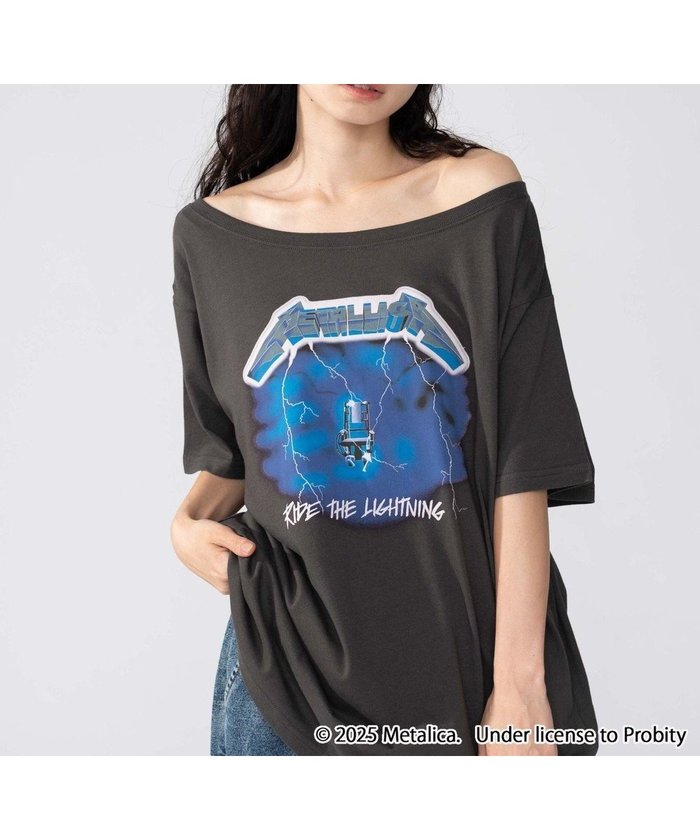 【ウィゴー/WEGO】の別注MetallicaオフショルビッグT インテリア・キッズ・メンズ・レディースファッション・服の通販 founy(ファニー) https://founy.com/ ファッション Fashion レディースファッション Fashion for Women トップス・カットソー Cut & Sew Tops シャツ・ブラウス・オフィスカジュアル Elegant Blouses & Button-Ups ロングTシャツ・Tシャツ Longline T-Shirts & Tees カットソー・ベーシックTシャツ Cut-and-Sewn Tops / Stretch Tees & Basics 春 Spring カットソー Cut and Sewn Top グラフィック Graphic, Graphic Design ショート Short, Short Length スマホ Smartphone, Mobile Device トレンド Trend, Trending Now 別注 Limited Edition, Custom Order 半袖 Short Sleeve, Half Sleeve ワンショル One Shoulder, Asymmetrical S/S・春夏 SS, Spring/Summer, Warm Season おすすめ Recommended / Our Picks 夏 Summer |ID: prp329100004659128 ipo3291000000033720235