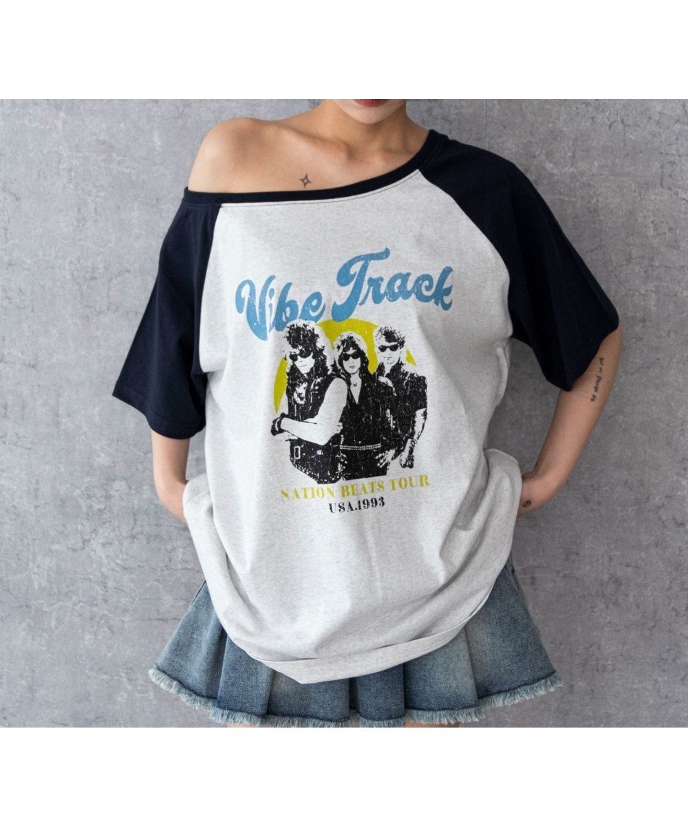 【ウィゴー/WEGO】の2WAYグラフィックワンショルBIGT インテリア・キッズ・メンズ・レディースファッション・服の通販 founy(ファニー) 　ファッション　Fashion　レディースファッション　Fashion for Women　トップス・カットソー　Cut & Sew Tops　シャツ・ブラウス・オフィスカジュアル　Elegant Blouses & Button-Ups　ロングTシャツ・Tシャツ　Longline T-Shirts & Tees　カットソー・ベーシックTシャツ　Cut-and-Sewn Tops / Stretch Tees & Basics　インナー　Innerwear　ウォッシュ　Washed Finish　春　Spring　カットソー　Cut and Sewn Top　スマホ　Smartphone, Mobile Device　デニム　Denim, Jeans Material　トレンド　Trend, Trending Now　半袖　Short Sleeve, Half Sleeve　リボン　Ribbon, Bow　レース　Lace, Lace Fabric　ワンショル　One Shoulder, Asymmetrical　S/S・春夏　SS, Spring/Summer, Warm Season　おすすめ　Recommended / Our Picks　夏　Summer　柄10|ID: prp329100004659152 ipo3291000000033720368