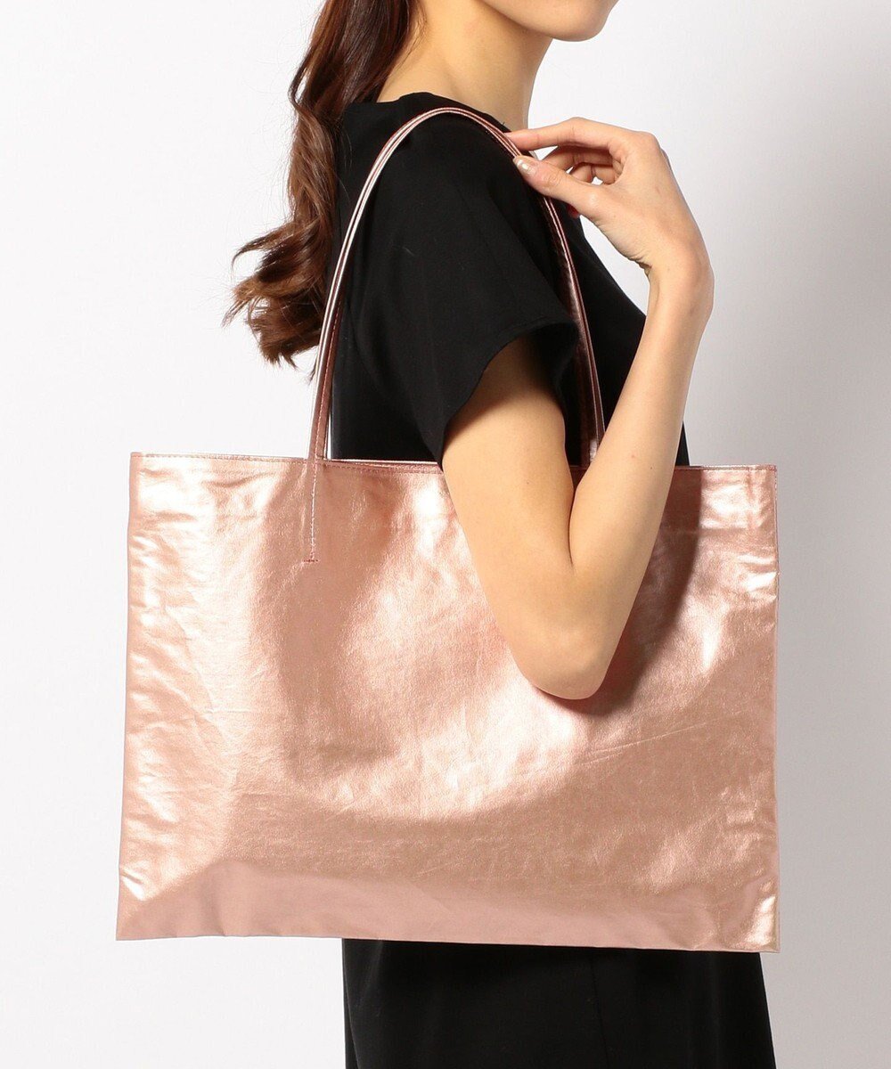 【エアリスト/airlist】の【日本製・軽量】トートバッグ (A4横) FEATHER フェザー インテリア・キッズ・メンズ・レディースファッション・服の通販 founy(ファニー) 　ファッション　Fashion　レディースファッション　Fashion for Women　バッグ　Bags　おすすめ　Recommended / Our Picks　シンプル　Simple, Minimal　スマート　Smart, Elegant　フェザー　Feather, Feather Detail　エレガント 上品　Elegant　日本製　Made In Japan　財布　Wallet, Purse　軽量　Lightweight, Ultra Light　ピンク|ID: prp329100004659180 ipo3291000000033720472