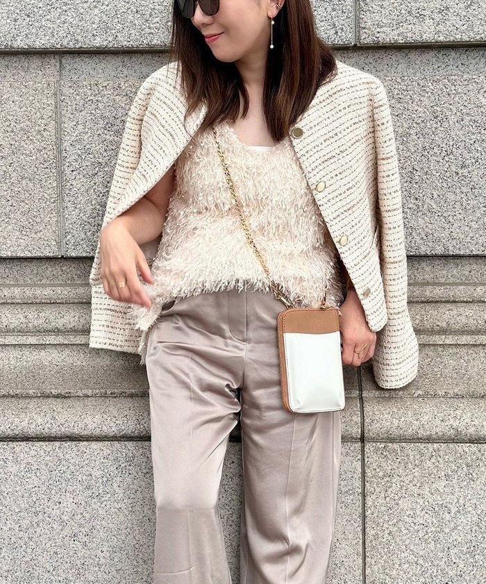 【ラ バガジェリー/LA BAGAGERIE】の【インスタグラマー Chiyoさん×LA BAGAGERIE】チェーンスマホショルダー インテリア・キッズ・メンズ・レディースファッション・服の通販 founy(ファニー) https://founy.com/ ファッション Fashion レディースファッション Fashion for Women シルバー Silver, Metallic Silver スマホ Smartphone, Mobile Device スマート Smart, Elegant 財布 Wallet, Purse チェーン Chain, Chain Strap ポケット Pocket, Pocket Detail 旅行 Travel |ID: prp329100004659405 ipo3291000000033721472