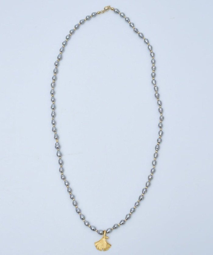 【モンシロ/monshiro】の【バロックパール】イチョウショート ネックレス インテリア・キッズ・メンズ・レディースファッション・服の通販 founy(ファニー) https://founy.com/ ファッション Fashion レディースファッション Fashion for Women ジュエリー Jewelry ネックレス Necklaces & Pendants アクセサリー Fashion Accessories ヴィンテージ Vintage Style ガラス Glass, Glassware ショート Short, Short Length シンプル Simple, Minimal ジュエリー Jewelry, Accessories チャーム Charm, Pendant デコルテ Décolleté, Neckline ドロップ Drop Shoulder, Dropped Style 定番 Standard, Basic Item ネックレス Necklace, Pendant Necklace バロック Baroque, Baroque Design パーティ Party, Party Style パール Pearl, Pearl Accent ボックス Boxy, Box Shape マグネット Magnet, Magnetic Closure モチーフ Motif, Design Theme ロング Long, Long-Length おすすめ Recommended / Our Picks 日本製 Made In Japan セレモニー Ceremony 結婚式 Wedding |ID: prp329100004659528 ipo3291000000034291018