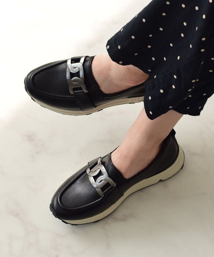 【インター ショシュール/INTER-CHAUSSURES】の【BUSSOLA】メタル飾り撥水ローファースニーカー インテリア・キッズ・メンズ・レディースファッション・服の通販 founy(ファニー) https://founy.com/ ファッション Fashion レディースファッション Fashion for Women クッション Cushion, Throw Pillow 抗菌 Antibacterial, Bacteria-Resistant スニーカー Sneakers, Trainers バランス Balance, Style Balance メタル Metal, Metal Parts ライニング Inner Lining, Inner Fabric, Lined ラバー Rubber, Rubber Sole 旅行 Travel ビジネス 仕事 通勤 Business / Work / Commuting |ID: prp329100004659563 ipo3291000000033881644