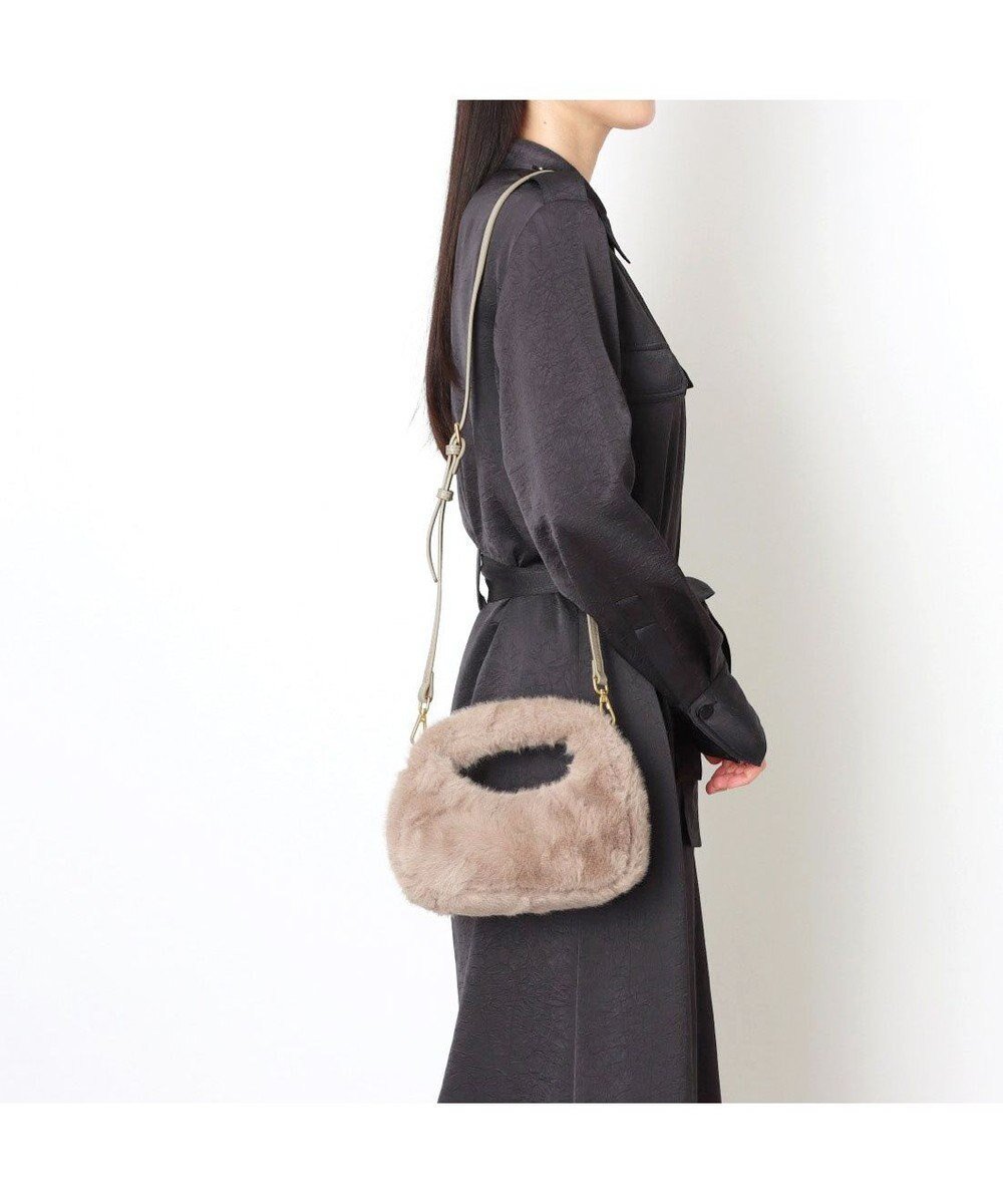 【アンビリオン/UNBILLION】のカシュカシュ cachecache / フェイクファー2wayハンドルミニバッグ 人気、トレンドファッション・服の通販 founy(ファニー) 　ファッション　Fashion　レディースファッション　Fashion for Women　バッグ　Bags　アクセサリー　Fashion Accessories　カラフル　Colorful Design　ショルダー　Shoulder, Shoulder Strap　財布　Wallet, Purse　ハンド　Hand, Handmade　フェイクファー　Faux Fur, Imitation Fur　ミックス　Mix, Mixed Style　モチーフ　Motif, Design Theme　再入荷　Restock / Back in Stock　 other-1|ID: prp329100004659596 ipo3291000000033722154