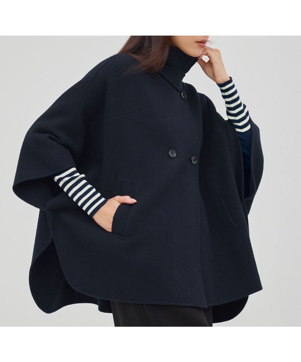 【23区/NIJYUSANKU】の【見上愛さん着用/Oggi12月号掲載】ウールライトリバー ポンチョシルエット コート インテリア・キッズ・メンズ・レディースファッション・服の通販 founy(ファニー) 　雑誌掲載アイテム　Magazine Picks & Fashion Features　ファッション雑誌　Fashion Magazines　オッジ　Oggi　ファッション　Fashion　レディースファッション　Fashion for Women　アウター　Coat / Outerwear Collection　コート・ロングコート・ピーコート　Long Coats, Peacoats & More　レディースジャケット・軽アウター　Jackets　ポンチョ・ケープコート　Ponchos & Capes　クラシカル　Classical, Vintage-Inspired　12月号　December Issue　ジャケット　Jacket, Outerwear　雑誌　Magazine, Fashion Magazine　バランス　Balance, Style Balance　フラップ　Flap, Flap Pocket　フロント　Front, Front Design　ボトム　Bottoms, Lower Wear　ポンチョ　Poncho, Cape Style　防寒　Cold Protection, Winter-Ready　リラックス　Relax, Relaxed Fit　A/W・秋冬　Autumn/Winter　冬　Winter / This Winter　エレガント 上品　Elegant　2025年　2025　2025-2026秋冬・A/W　Autumn/Winter 2025–26 AW25–26　ブラック系|ID: prp329100004659630 ipo3291000000035625682