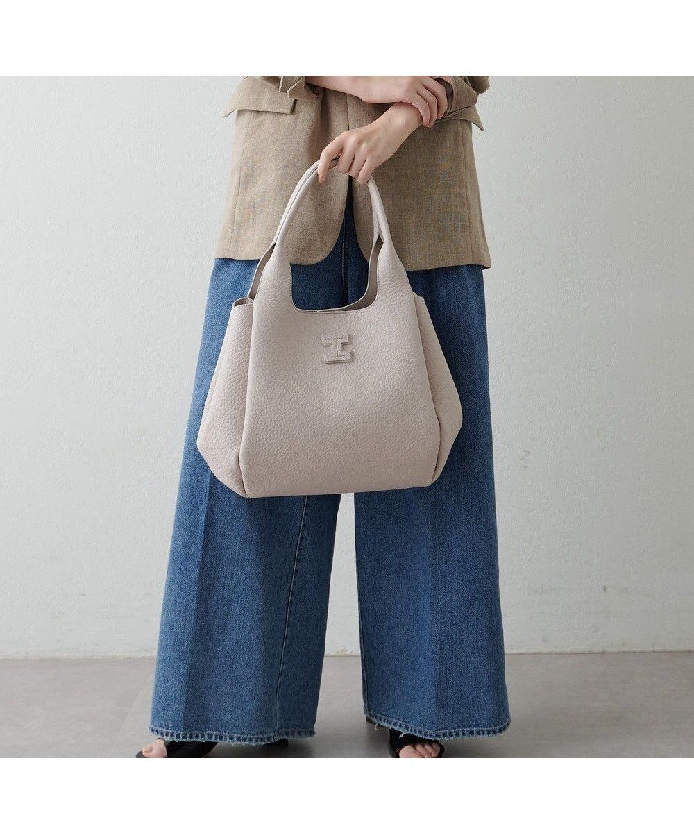 【イアクッチ/IACUCCI】のボルゴ ALCE インテリア・キッズ・メンズ・レディースファッション・服の通販 founy(ファニー) 　ファッション　Fashion　レディースファッション　Fashion for Women　バッグ　Bags　エレガント 上品　Elegant　春　Spring　コレクション　Collection, Seasonal Line　ショルダー　Shoulder, Shoulder Strap　シンプル　Simple, Minimal　フォルム　Silhouette, Form　フロント　Front, Front Design　ポケット　Pocket, Pocket Detail　マグネット　Magnet, Magnetic Closure　ワイド　Wide, Wide Fit　ワンポイント　One Point, Statement Accent　S/S・春夏　SS, Spring/Summer, Warm Season　夏　Summer　ビジネス 仕事 通勤　Business / Work / Commuting　エクリュ|ID: prp329100004659727 ipo3291000000034828200