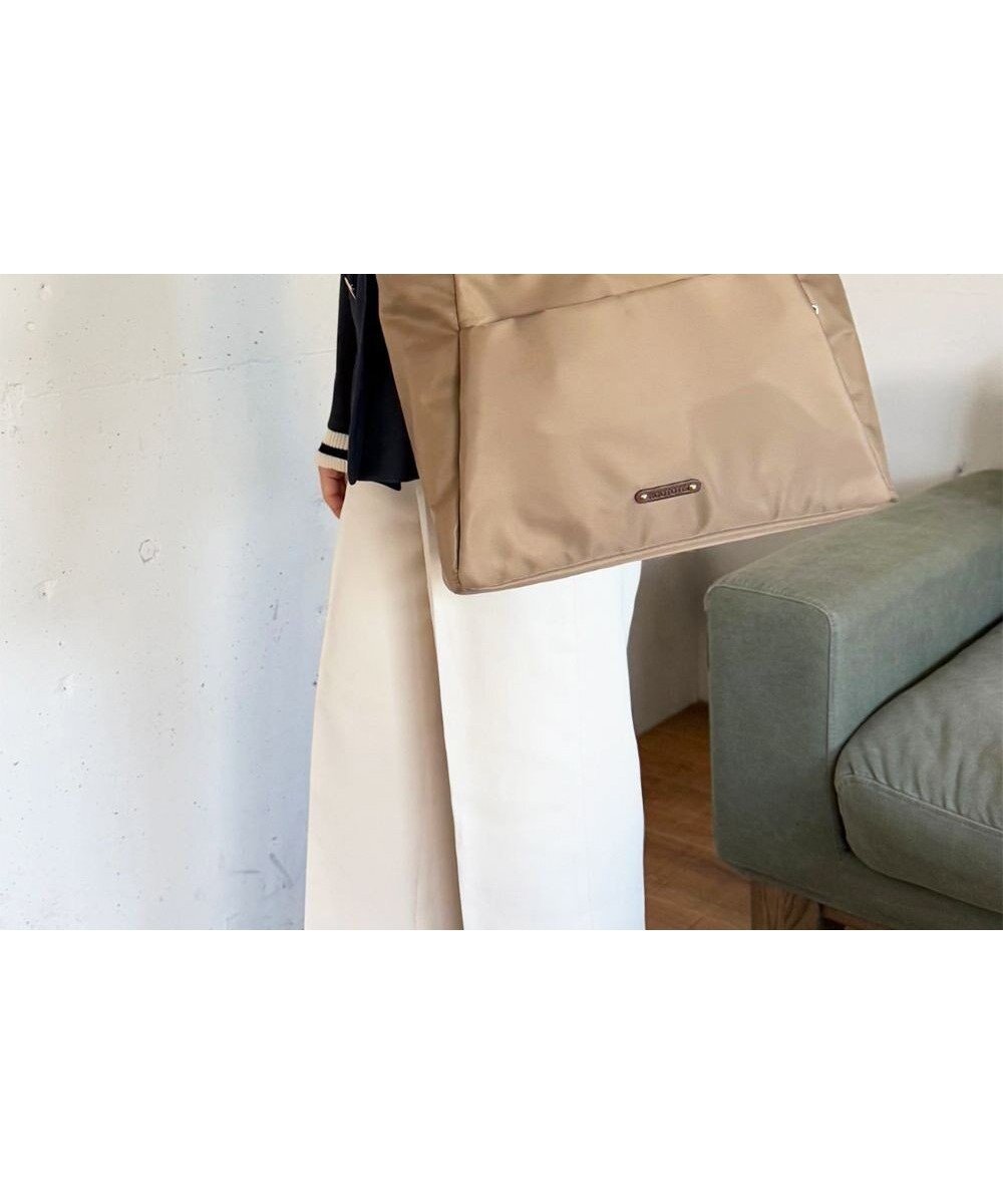 【ルートート/ROOTOTE】の1067【撥水加工】LT.アーキャトルW.アンサンブル-A インテリア・キッズ・メンズ・レディースファッション・服の通販 founy(ファニー) ファッション Fashion レディースファッション Fashion for Women トップス・カットソー Cut & Sew Tops アンサンブルニット Knit Ensembles & Twin Sets バッグ Bags アンサンブル Ensemble Set カメラ Camera Accessories ショルダー Shoulder, Shoulder Strap ベーシック Basic, Essential ポケット Pocket, Pocket Detail マグネット Magnet, Magnetic Closure エレガント 上品 Elegant ビジネス 仕事 通勤 Business / Work / Commuting 01:ベージュ|ID: prp329100004659772 ipo3291000000033723207