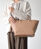 【インター ショシュール/INTER-CHAUSSURES】の【CHRISTIAN VILLA】ラージサイズレザーハンドバッグ 人気、トレンドファッション・服の通販 founy(ファニー) ファッション Fashion レディースファッション Fashion for Women バッグ Bags おすすめ Recommended / Our Picks イタリア Italy ビジネス 仕事 通勤 Business / Work / Commuting thumbnail オーク|ID: prp329100004660265 ipo3291000000033725800