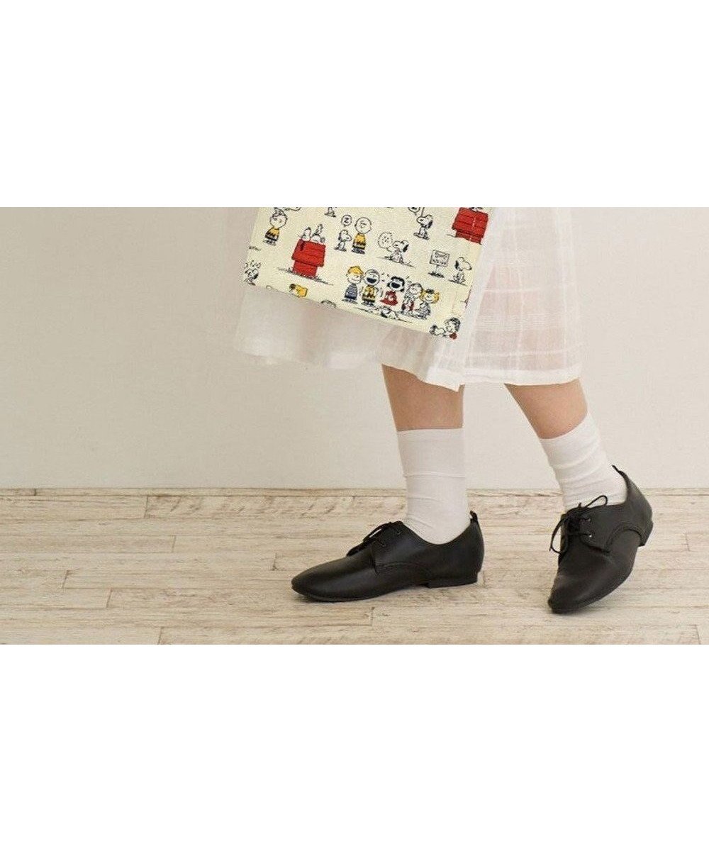 【ルートート/ROOTOTE】の8600【スヌーピー】IP.スクエア.ラミネート.ピーナッツ-9H 人気、トレンドファッション・服の通販 founy(ファニー) 　ファッション　Fashion　レディースファッション　Fashion for Women　バッグ　Bags　カメラ　Camera Accessories　軽量　Lightweight, Ultra Light　スクエア　Square, Square Shape　財布　Wallet, Purse　テーブル　Table, Dining Table　プリント　Print, Printed Pattern　ポケット　Pocket, Pocket Detail　ポーチ　Pouch, Small Case　マグネット　Magnet, Magnetic Closure　ランダム　Random, Irregular　新作・新入荷　New Arrivals / New In　 other-1|ID: prp329100004660594 ipo3291000000034254003