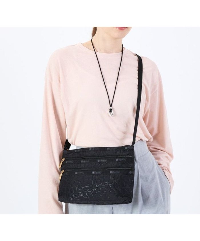 【レスポートサック/LeSportsac】の【日本限定】QUINN BAG/パフィーブロッサムズ インテリア・キッズ・メンズ・レディースファッション・服の通販 founy(ファニー) https://founy.com/ ファッション Fashion レディースファッション Fashion for Women クラシカル Classical, Vintage-Inspired プリント Print, Printed Pattern 人気 Popular, Best Seller 財布 Wallet, Purse |ID: prp329100004660697 ipo3291000000033727709